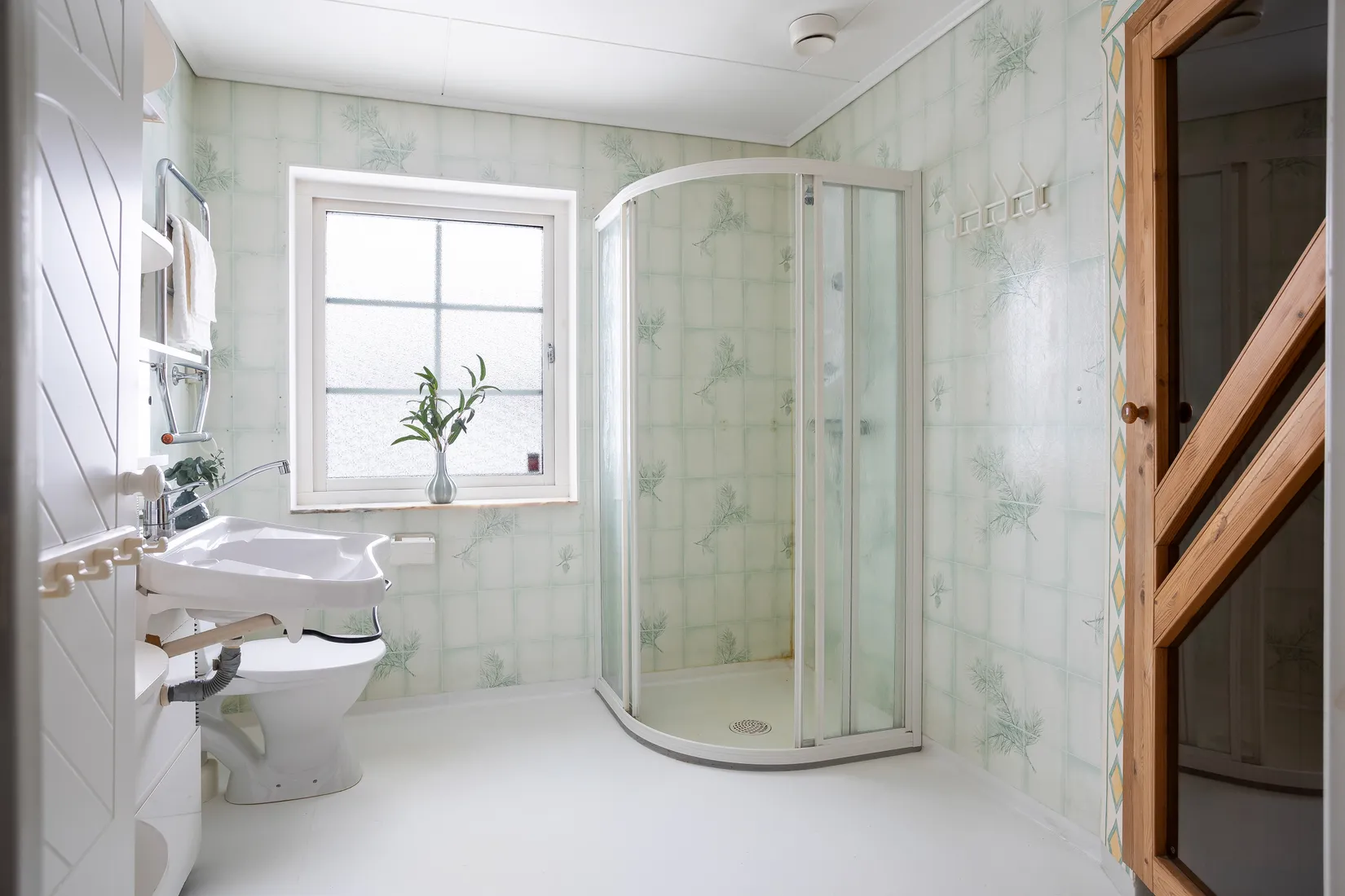 Villa, Nunnavägen 6, Skokloster/Slottsskogen, Håbo