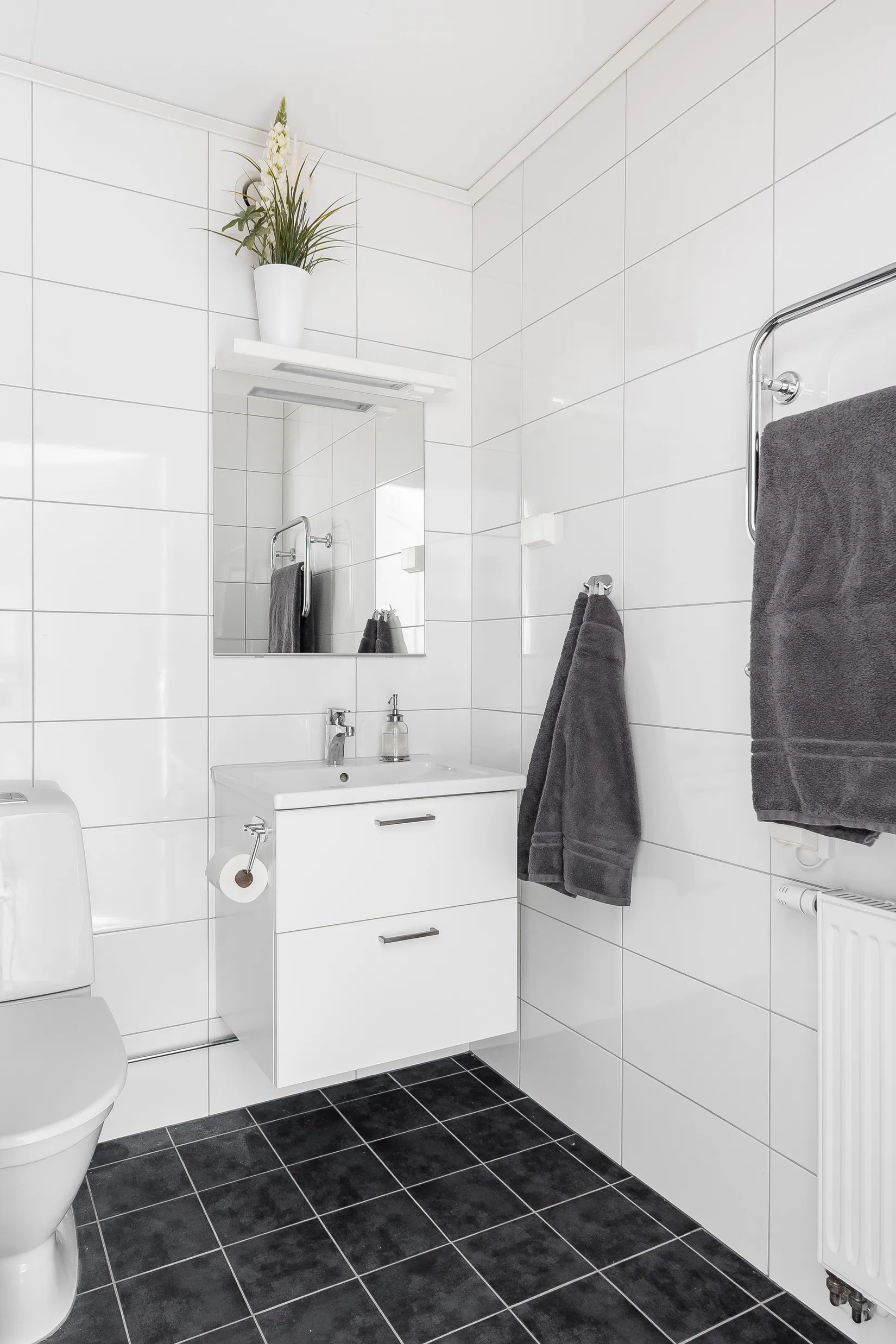 Bostadsrätt, Radhus, Hägnadsgatan 17A, Trädgårdsstaden, Skövde