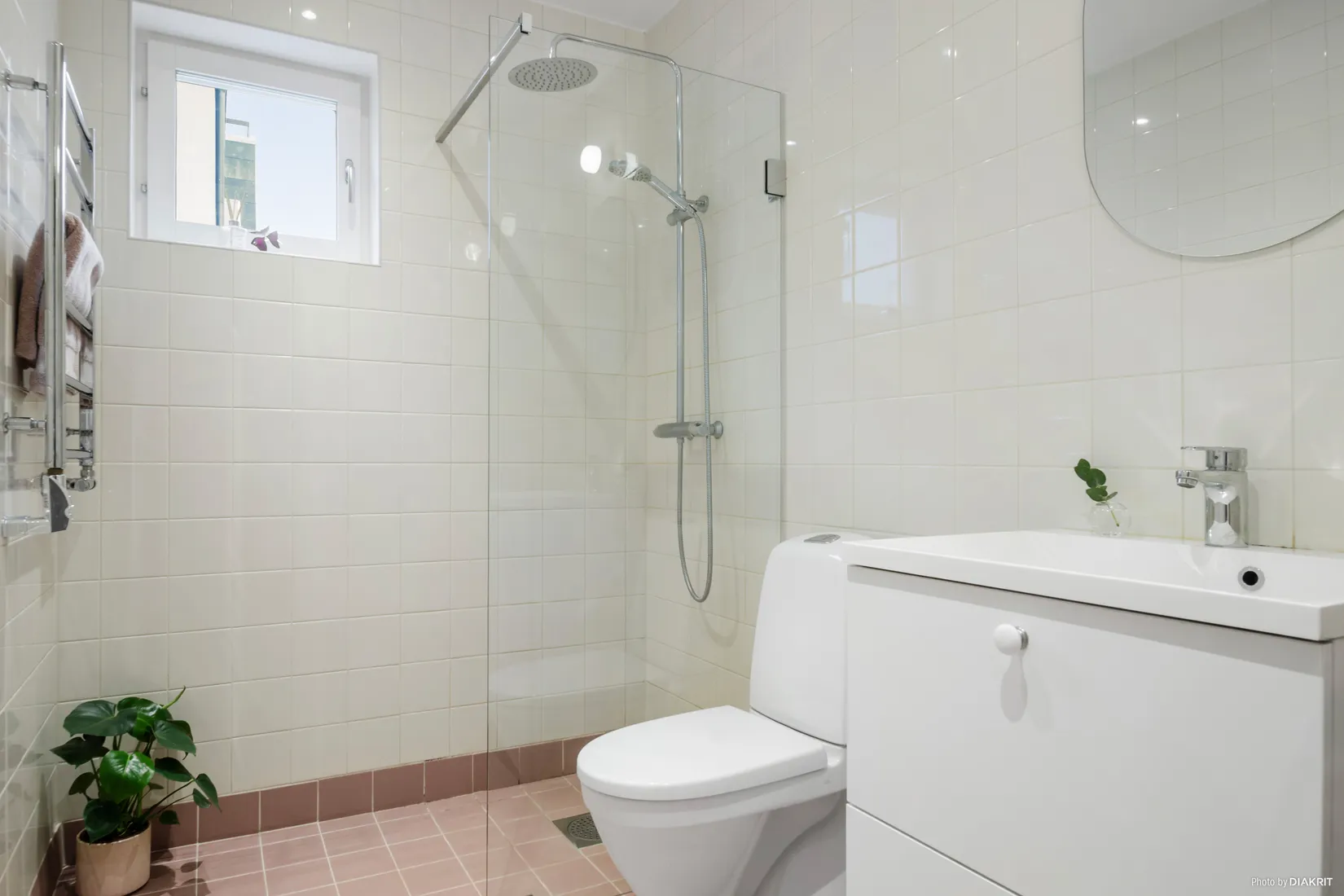 Bostadsrätt, Radhus, Wilhelm Kåges gata 30B, Porslinskvarteret, Värmdö