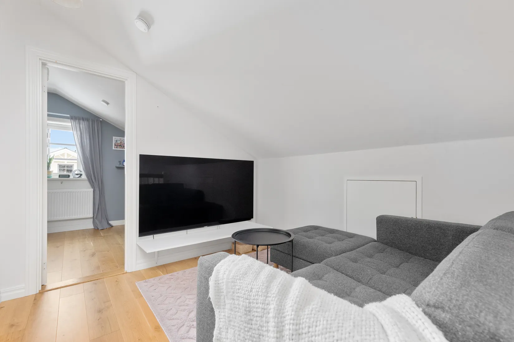Bostadsrätt, Radhus, Örnklovägen 16A, Kolvik, Värmdö