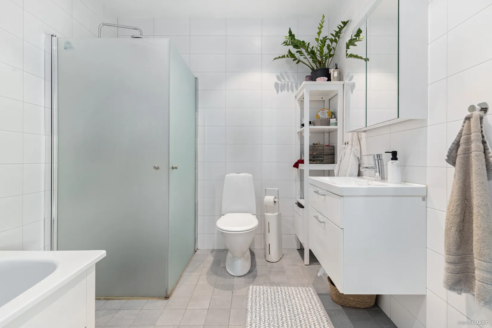 Bostadsrätt, Radhus, Örnklovägen 16A, Kolvik, Värmdö