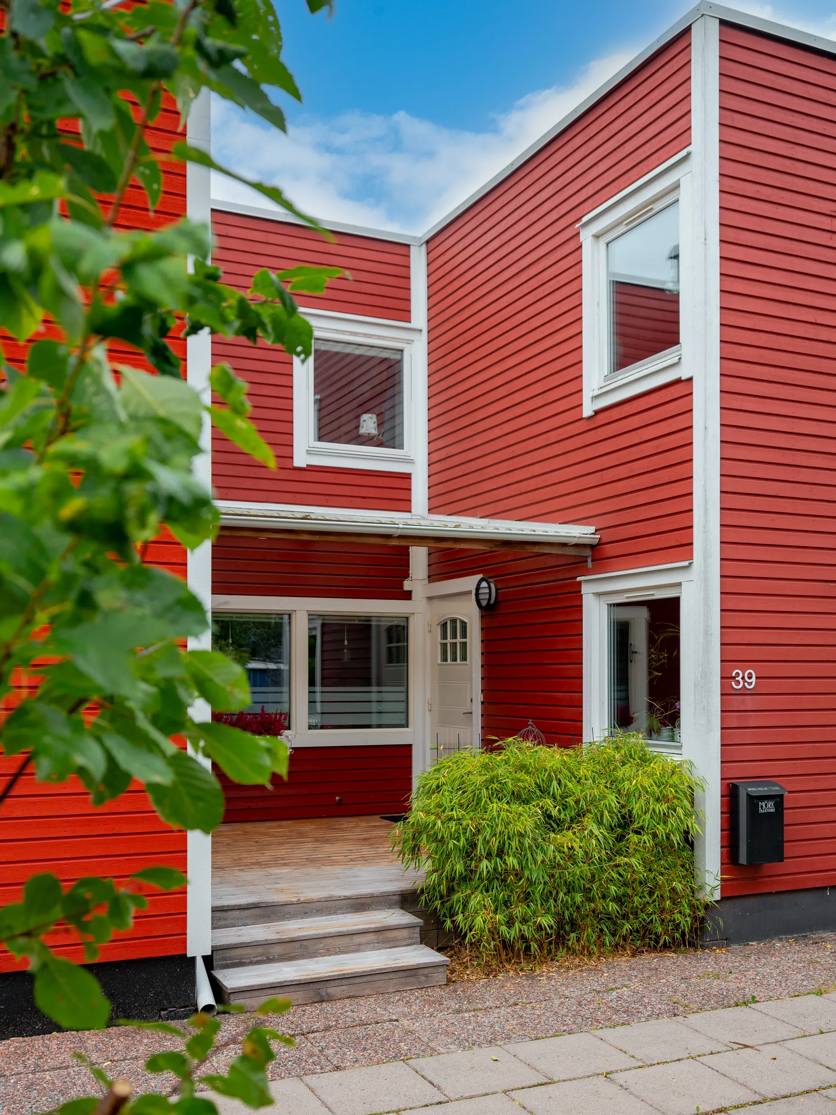 Villa, Radhus, Sundsborgsvägen 39, Odenslunda, Upplands Väsby