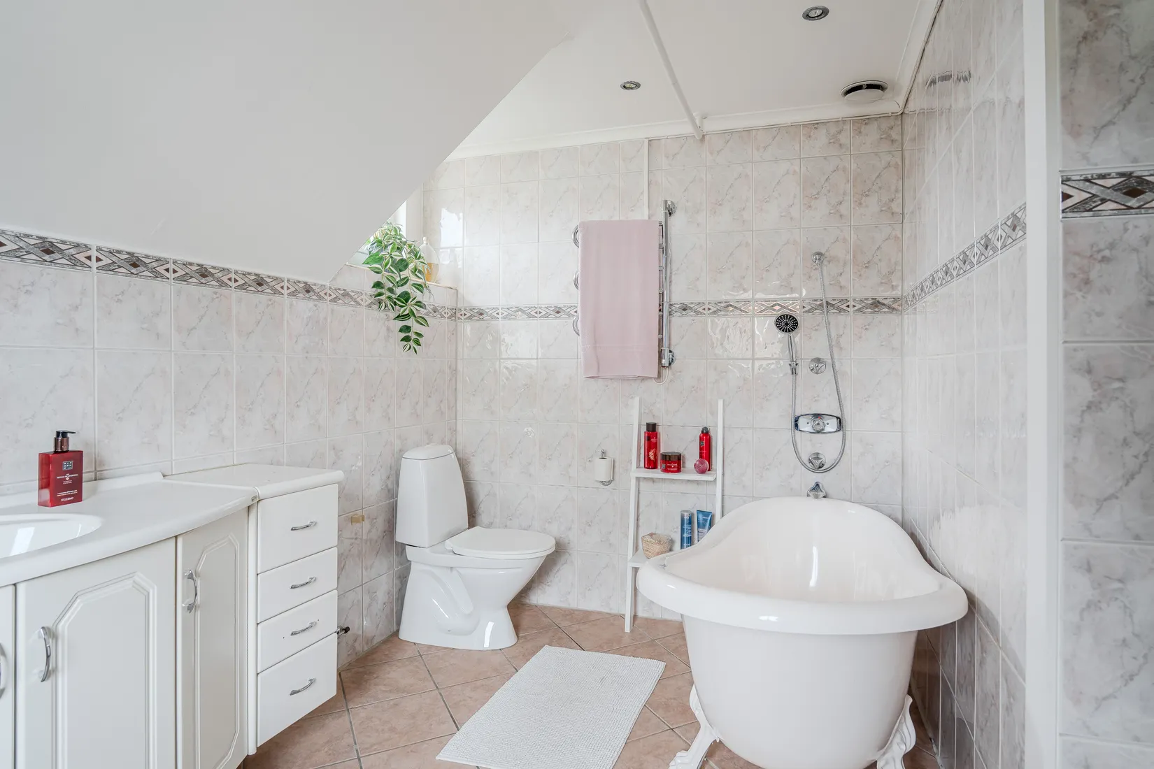 Villa, Blåhakevägen 22, Sunnersta, Uppsala