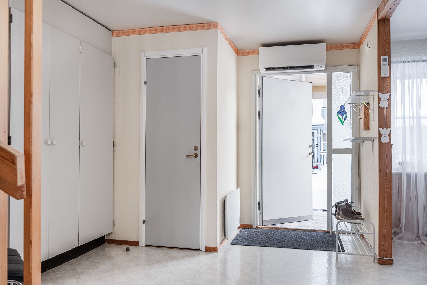 Villa, Radhus, Rödstaringen 42A, Sollefteå