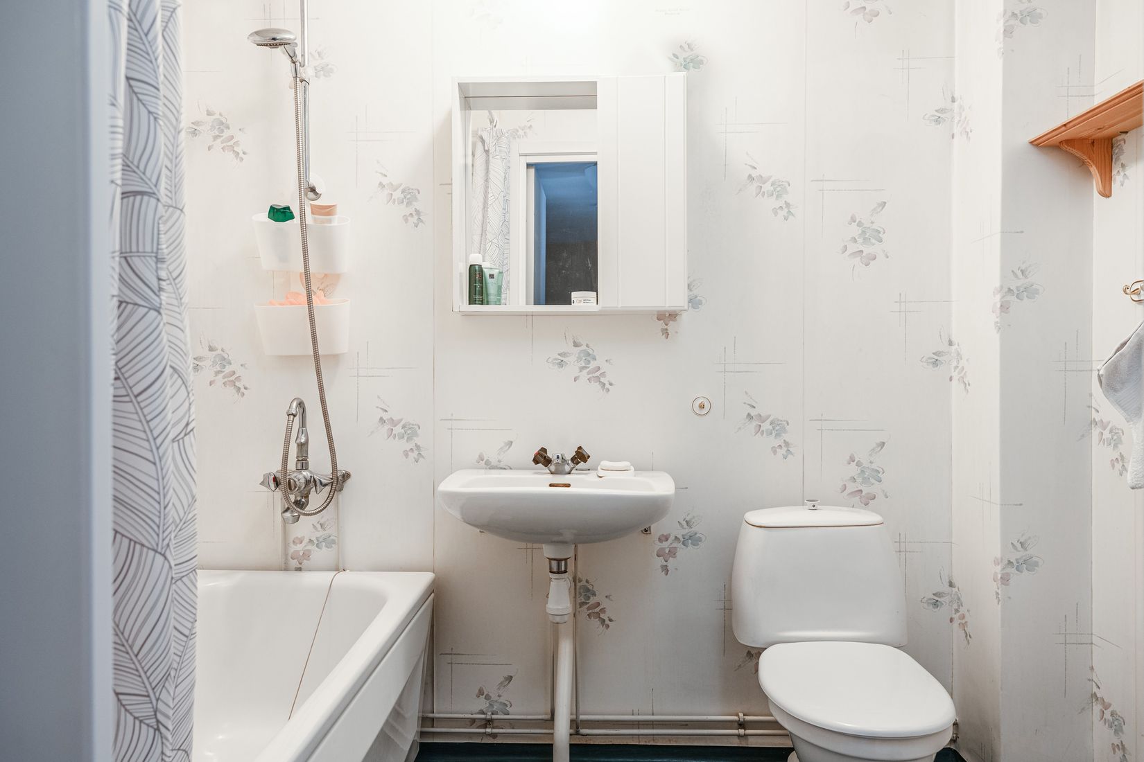 Villa, Radhus, Rödstaringen 42A, Sollefteå