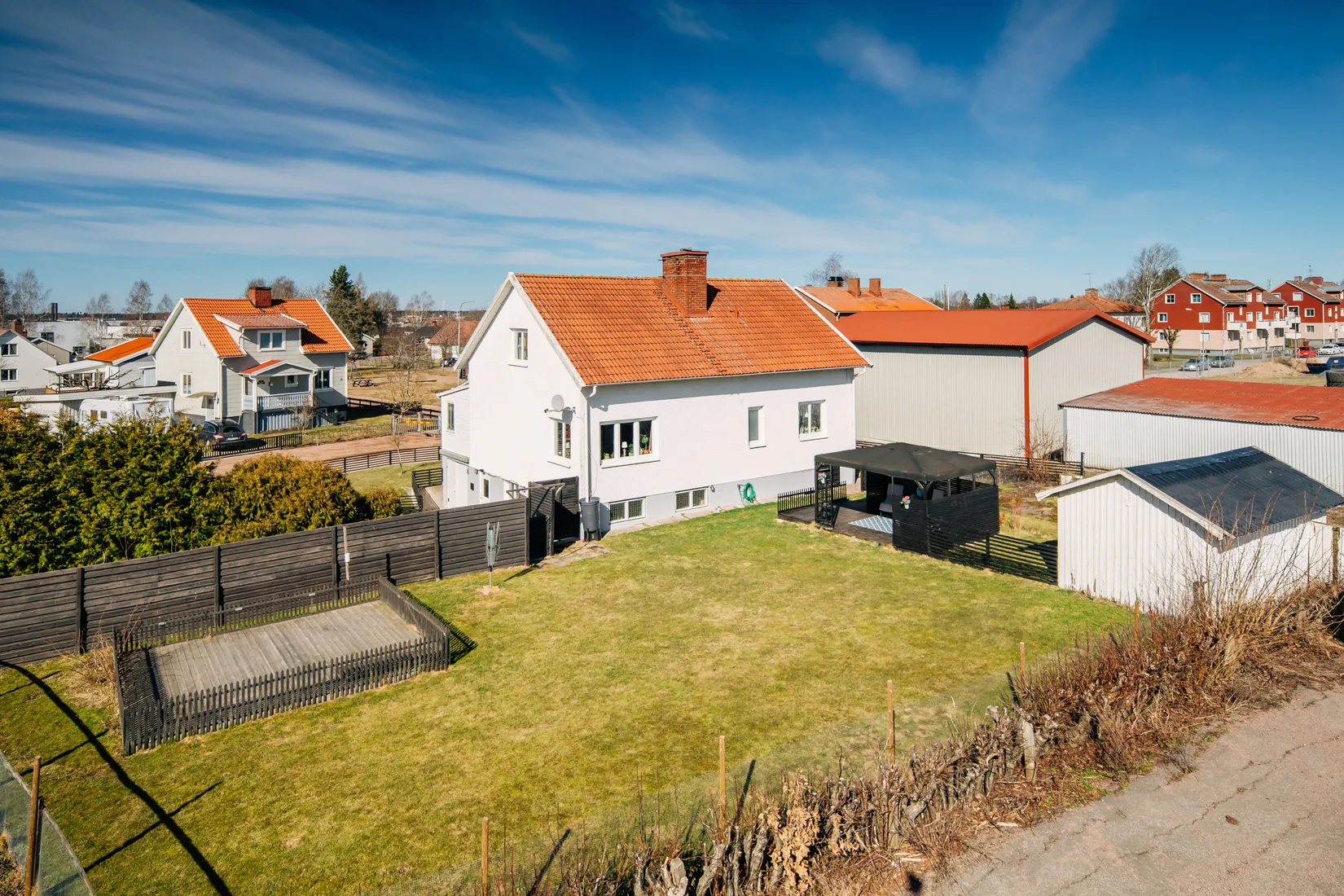 Villa, Vadsbogatan 17, Töreboda