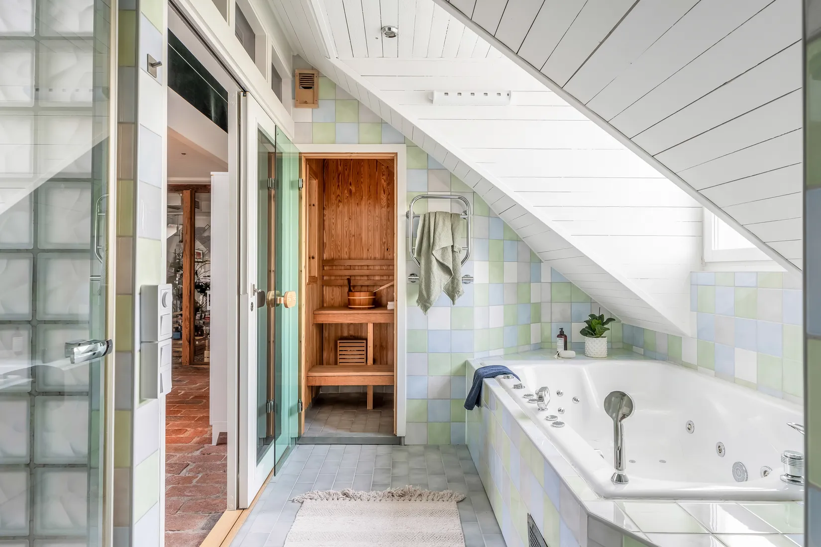 Bostadsrätt, Trappgränd 4, Gamla Råsunda, Solna