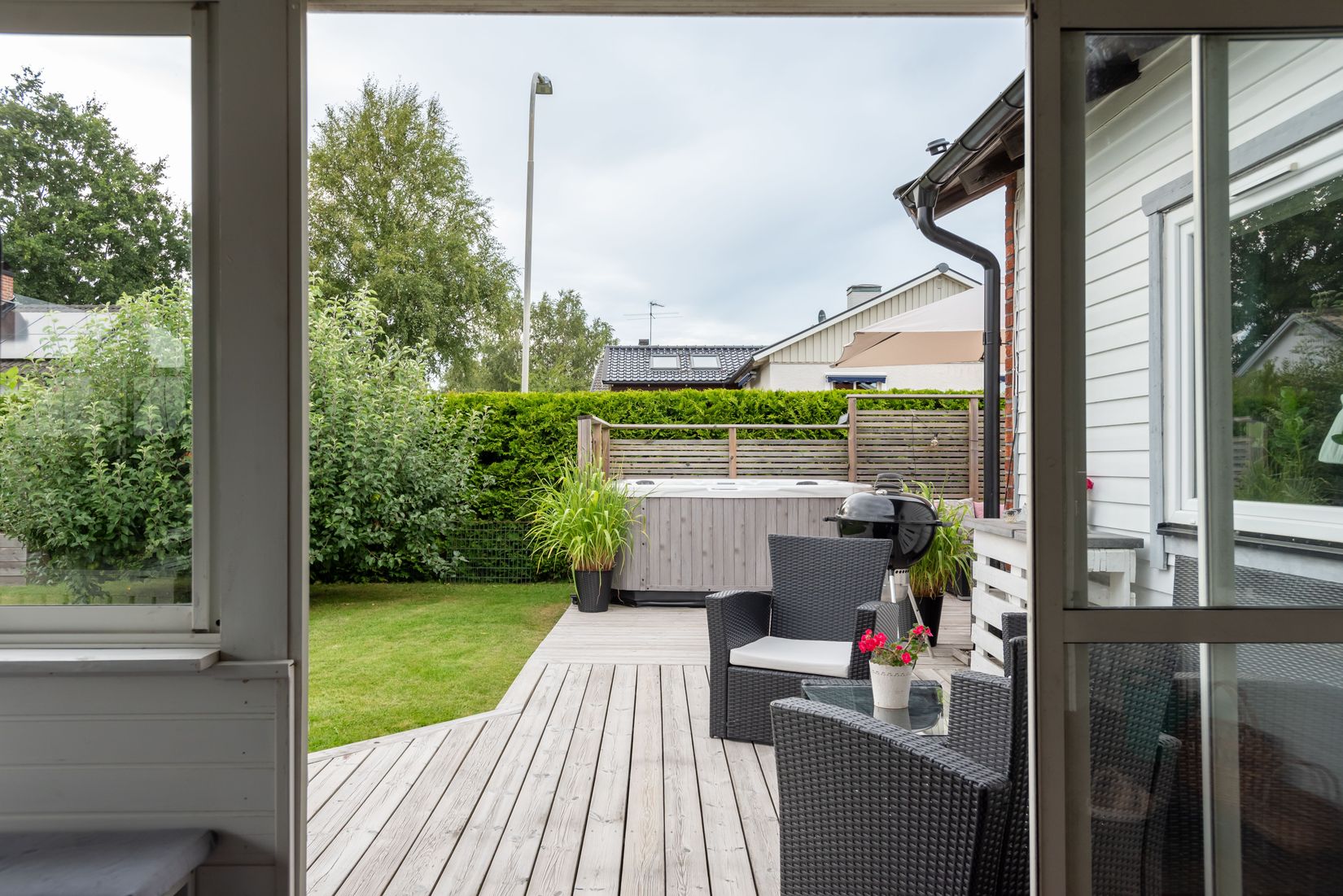 Villa, Vinbärsgatan 12, Nya Hjärsta, Örebro