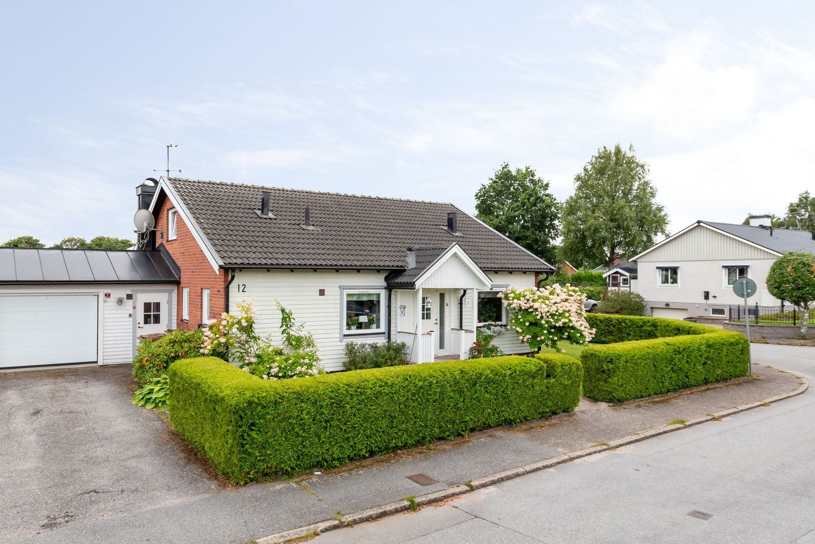 Villa, Vinbärsgatan 12, Nya Hjärsta, Örebro