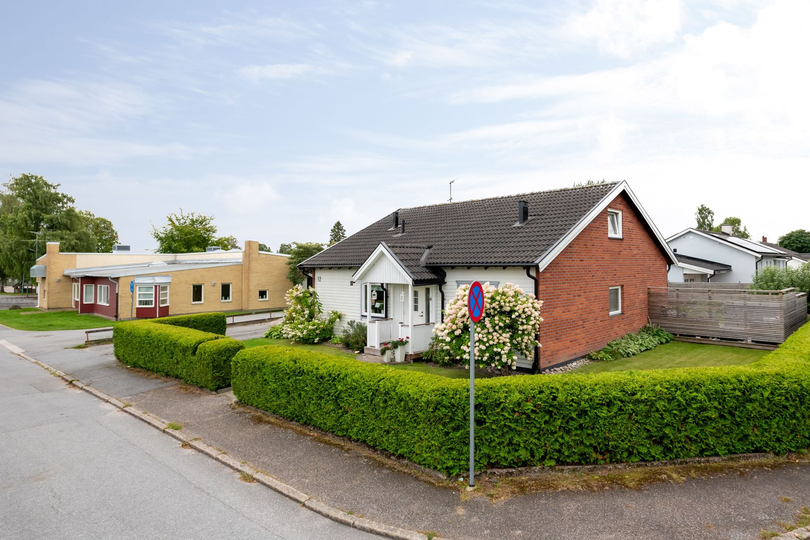 Villa, Vinbärsgatan 12, Nya Hjärsta, Örebro