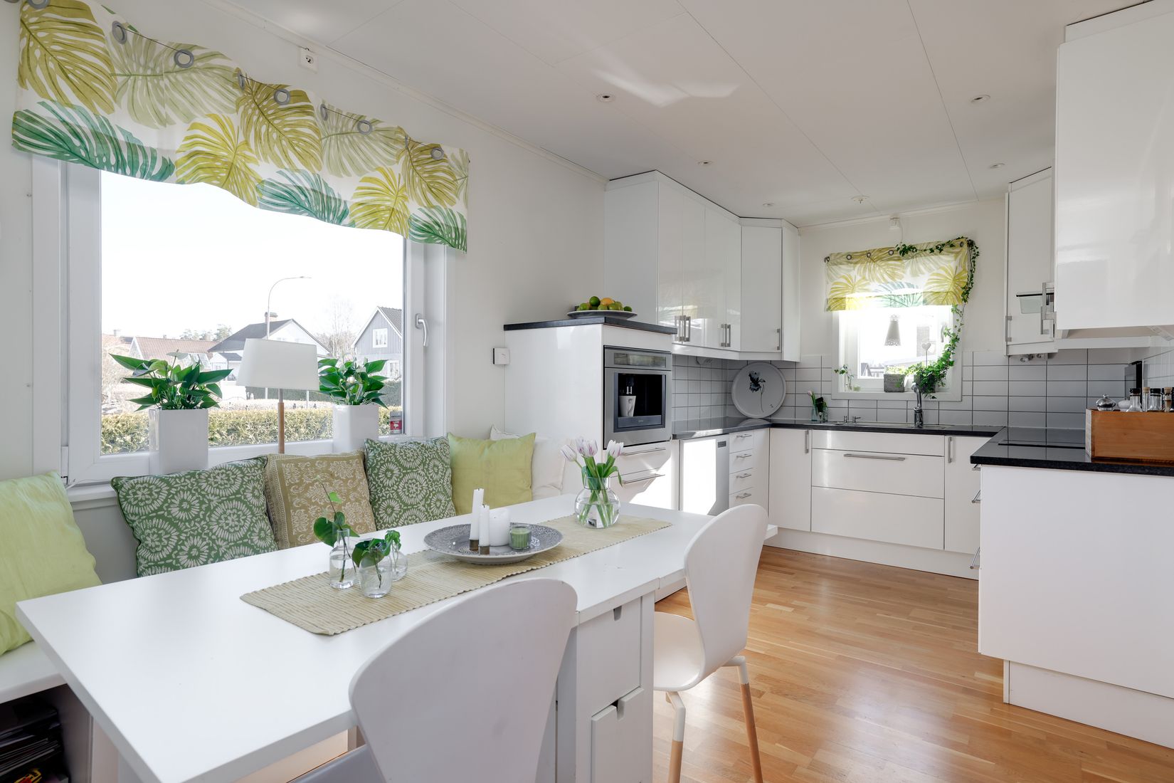 Villa, Vinbärsgatan 12, Nya Hjärsta, Örebro