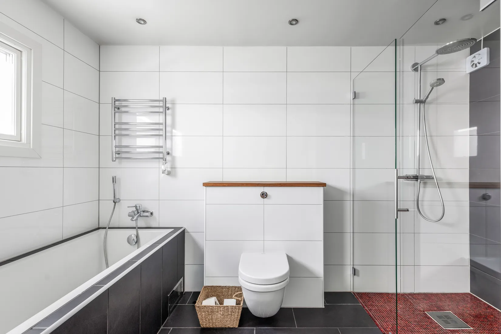 Villa, Radhus, Såningsvägen 100, Viksjö, Järfälla