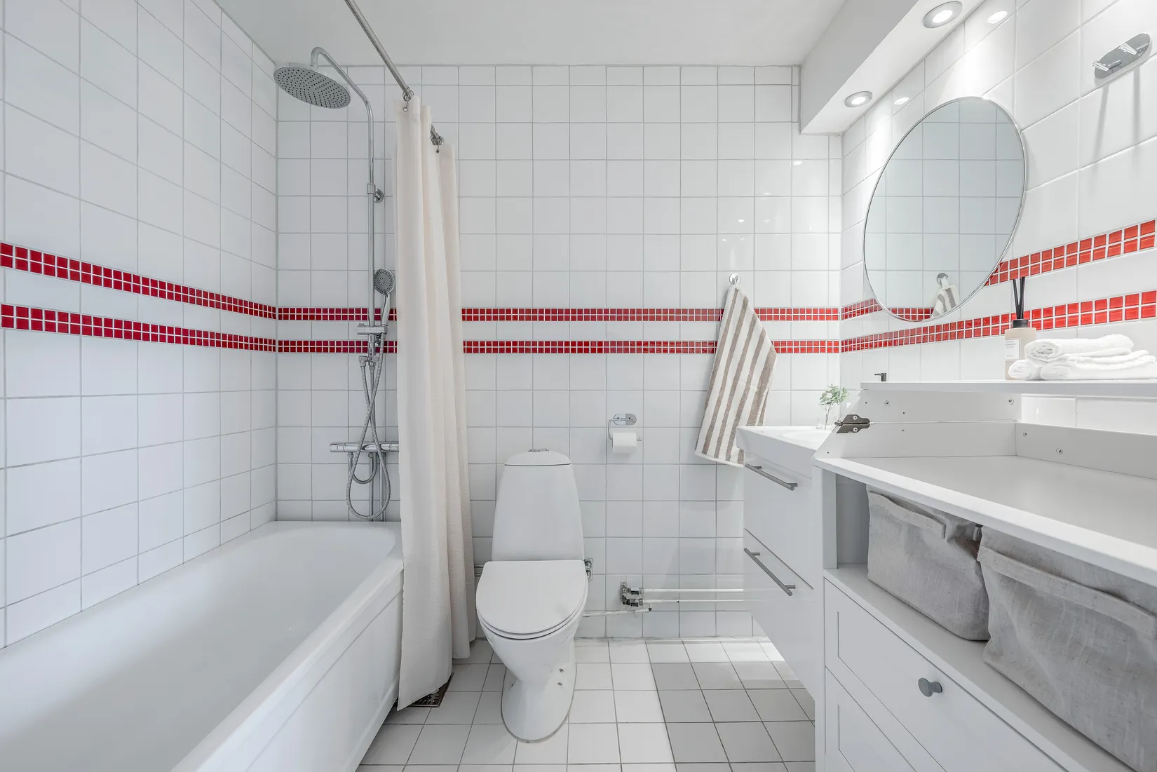 Bostadsrätt, Tallåsvägen 242, Kragstalund, Vallentuna