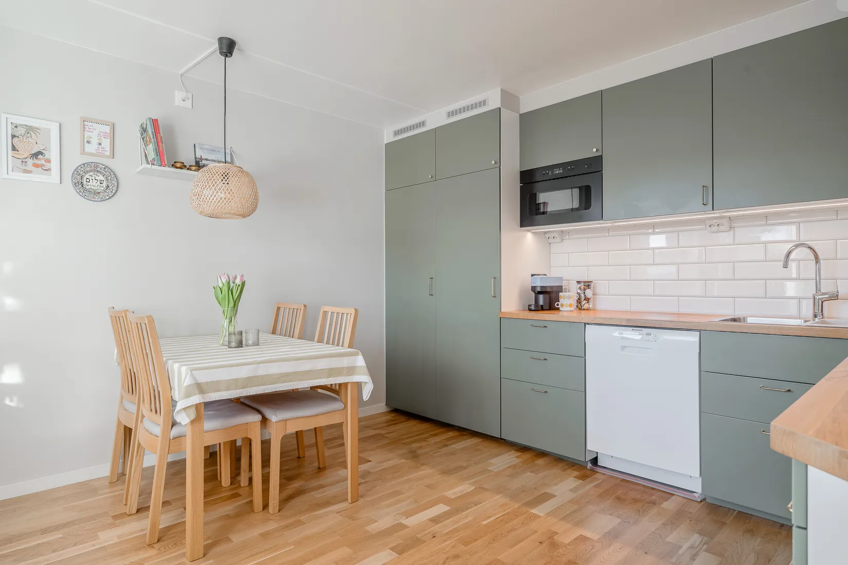 Bostadsrätt, Tallåsvägen 242, Kragstalund, Vallentuna