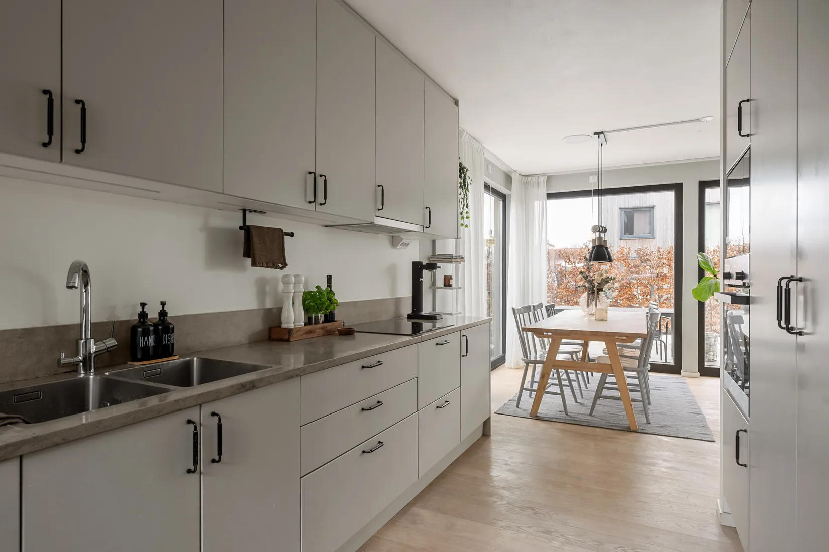 Radhus, Kvittenvägen 5, Vistaberg, Huddinge