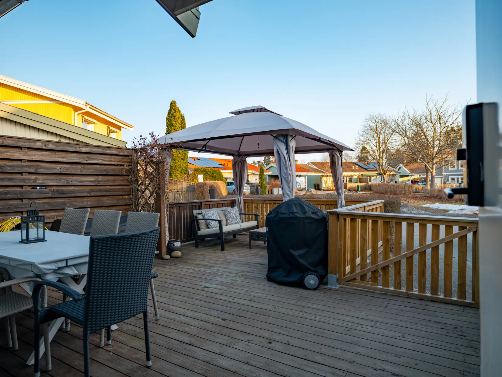 Villa, Radhus, Rosenhillsvägen 7, Bollstanäs, Upplands Väsby