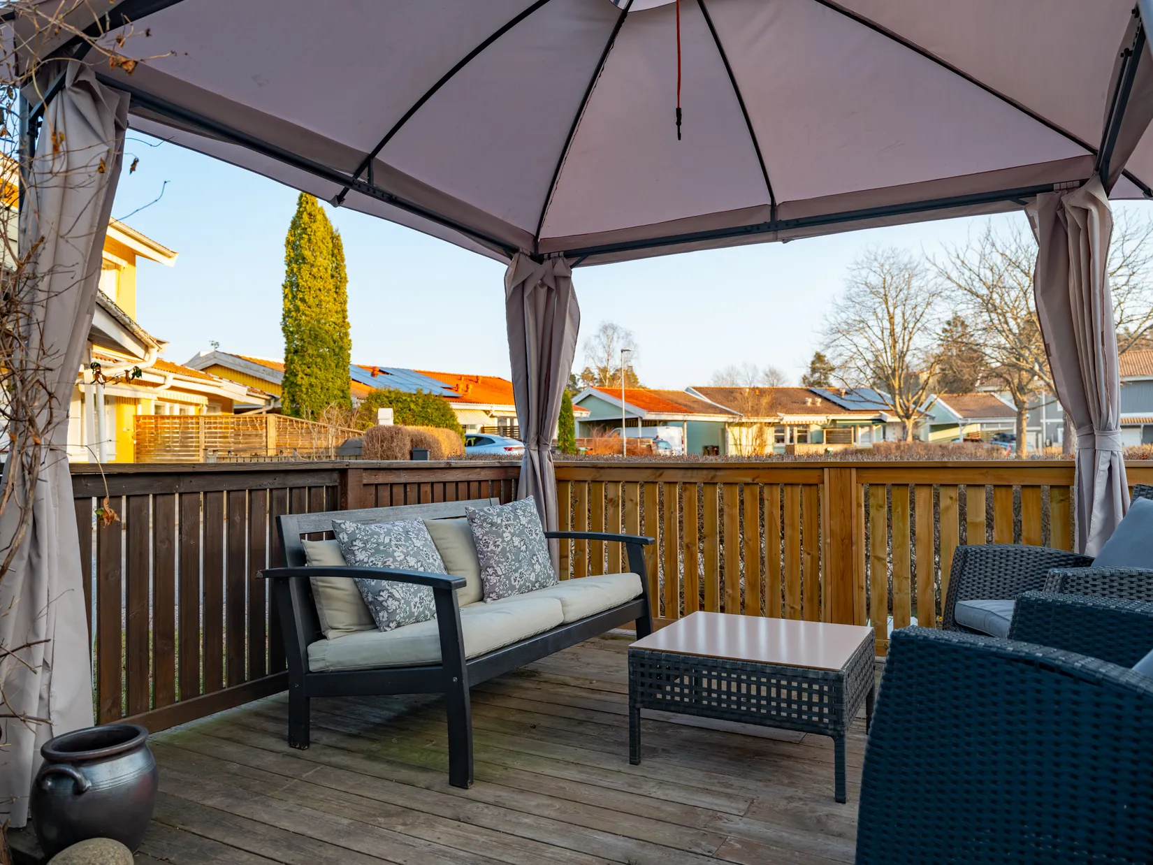 Villa, Radhus, Rosenhillsvägen 7, Bollstanäs, Upplands Väsby