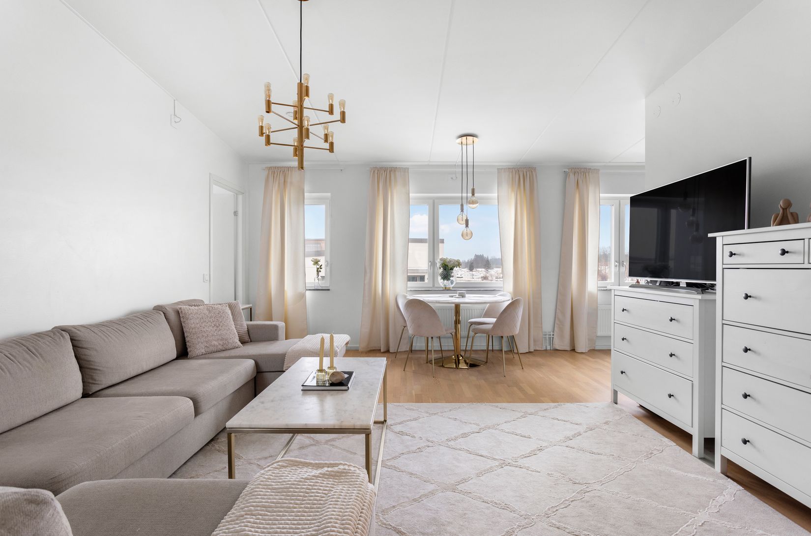 Bostadsrätt, Flygfältsvägen 13, Barkarbystaden, Järfälla