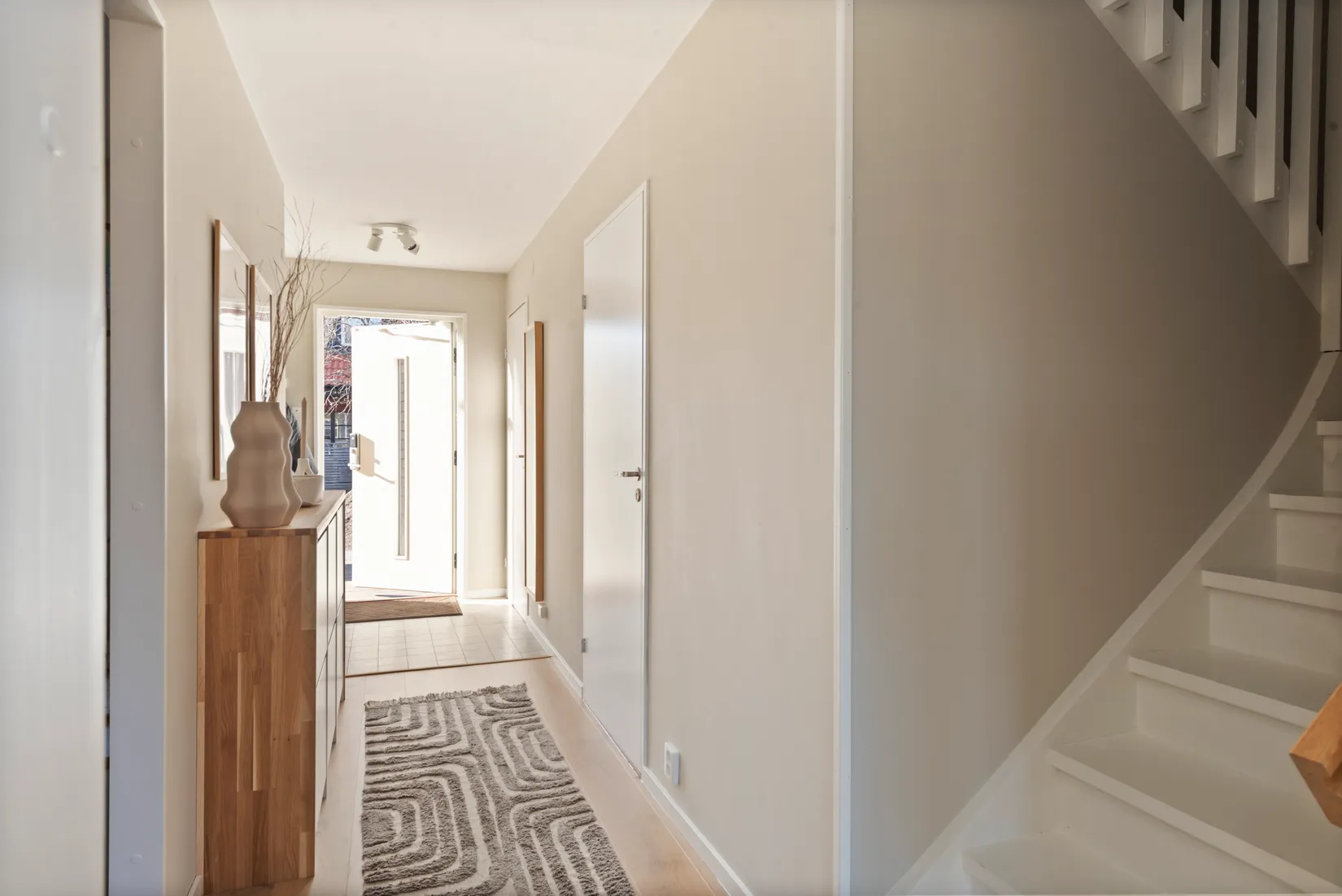 Radhus, Meijerfeldts väg 33, Näsbypark, Täby