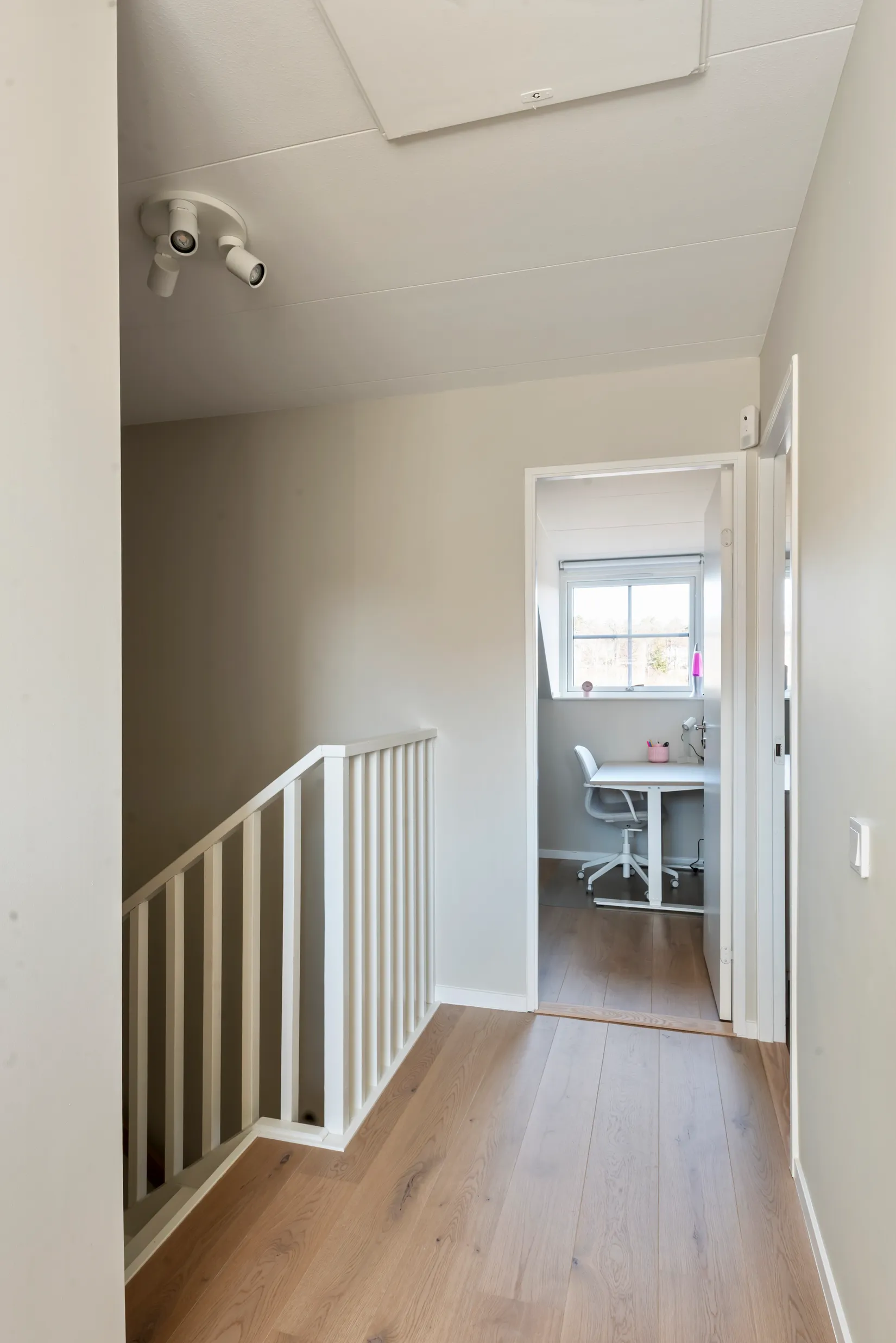 Radhus, Meijerfeldts väg 33, Näsbypark, Täby
