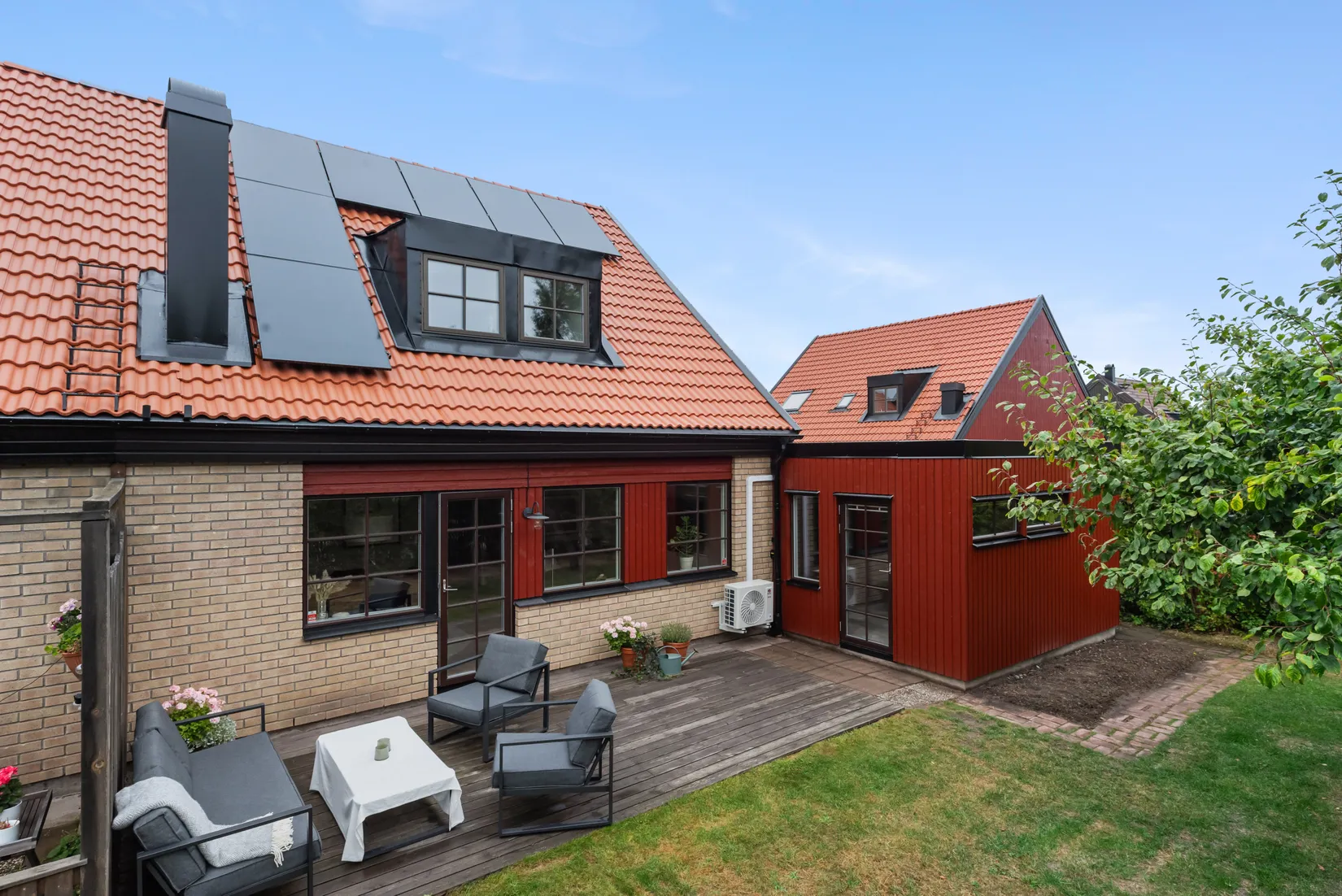 Radhus, Meijerfeldts väg 33, Näsbypark, Täby