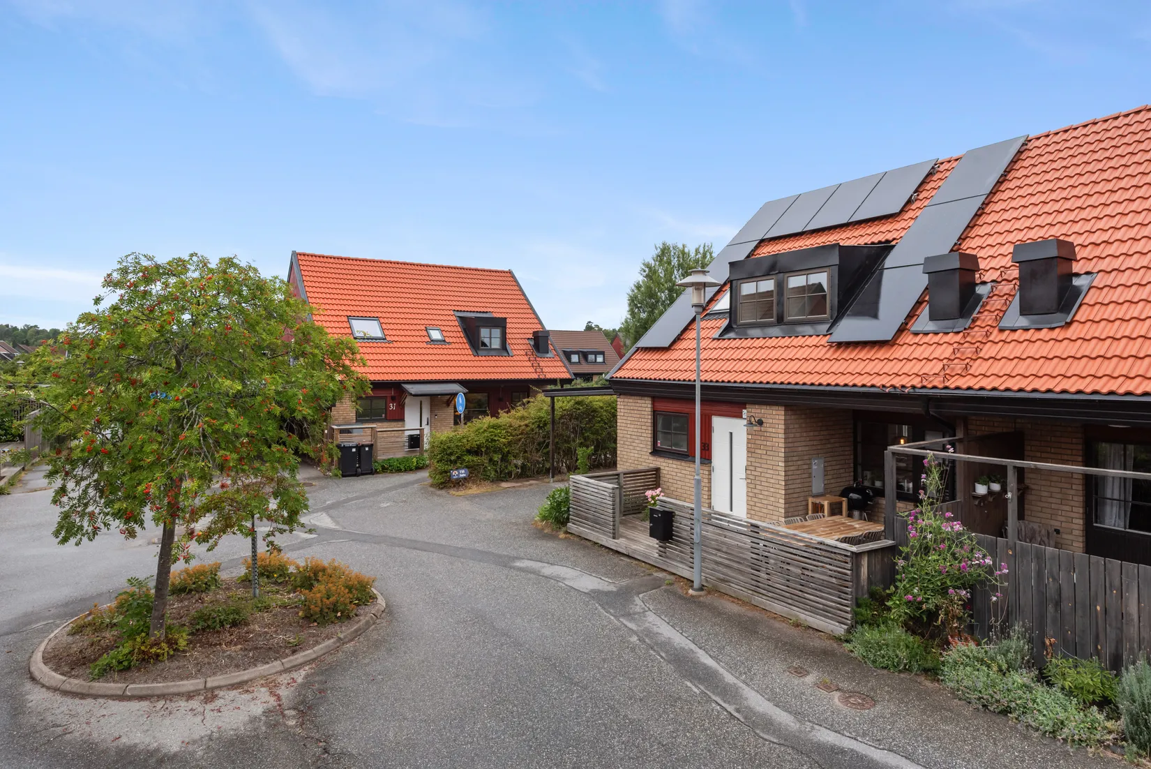 Radhus, Meijerfeldts väg 33, Näsbypark, Täby