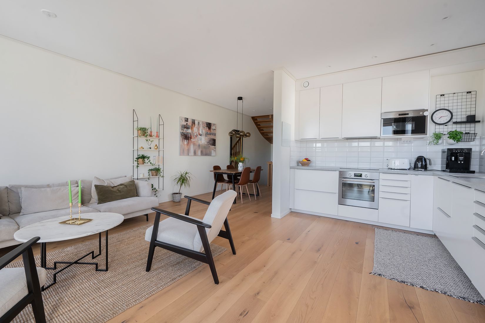 Radhus, Vårbäcksvägen 6H, Tullinge Strand, Botkyrka