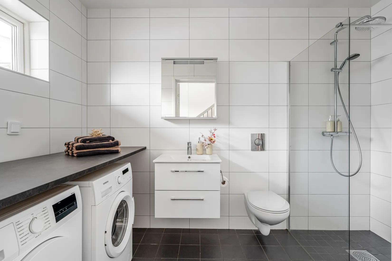 Bostadsrätt, Radhus, Almvägen 29E, Helenelund, Sollentuna