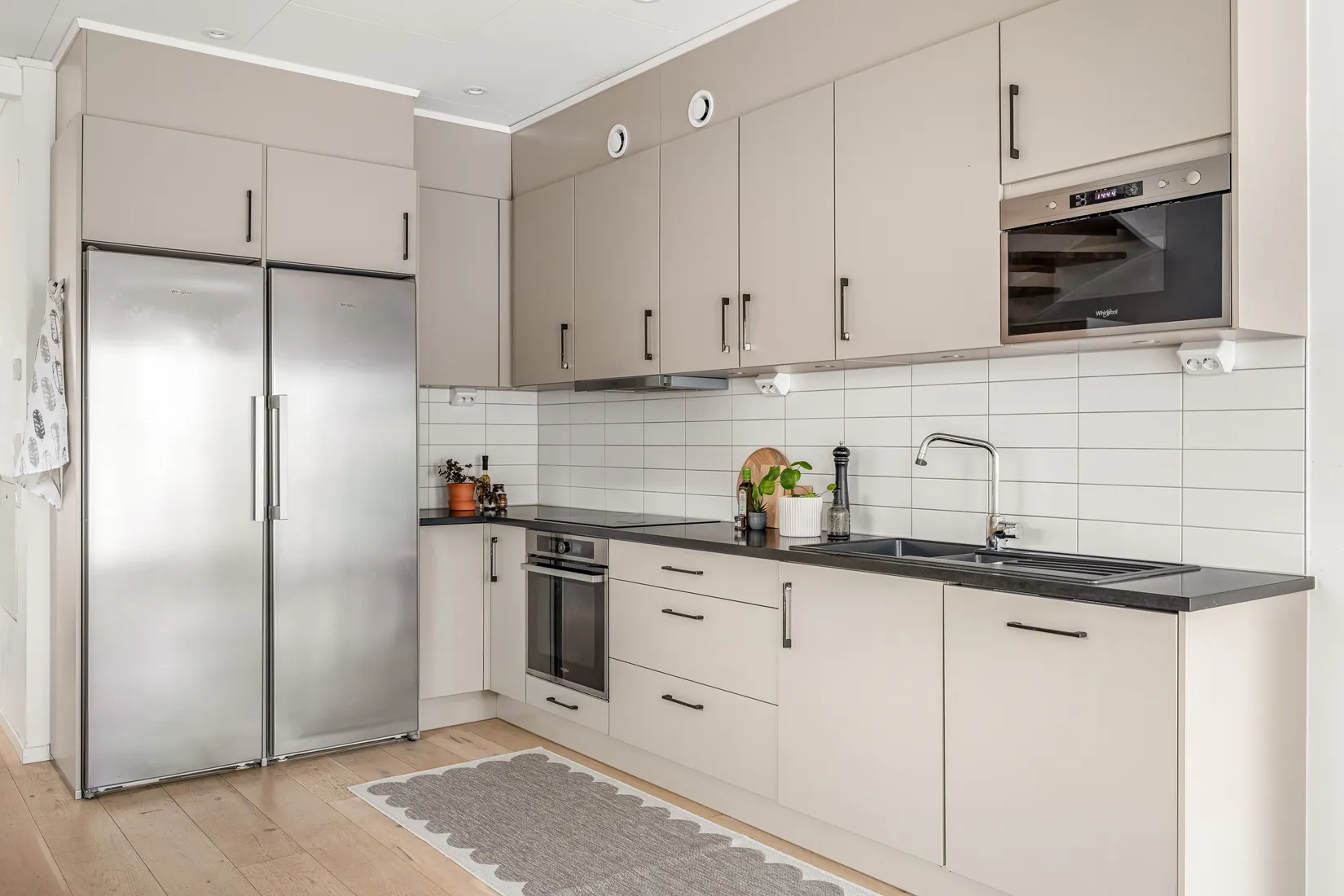 Bostadsrätt, Radhus, Almvägen 29E, Helenelund, Sollentuna