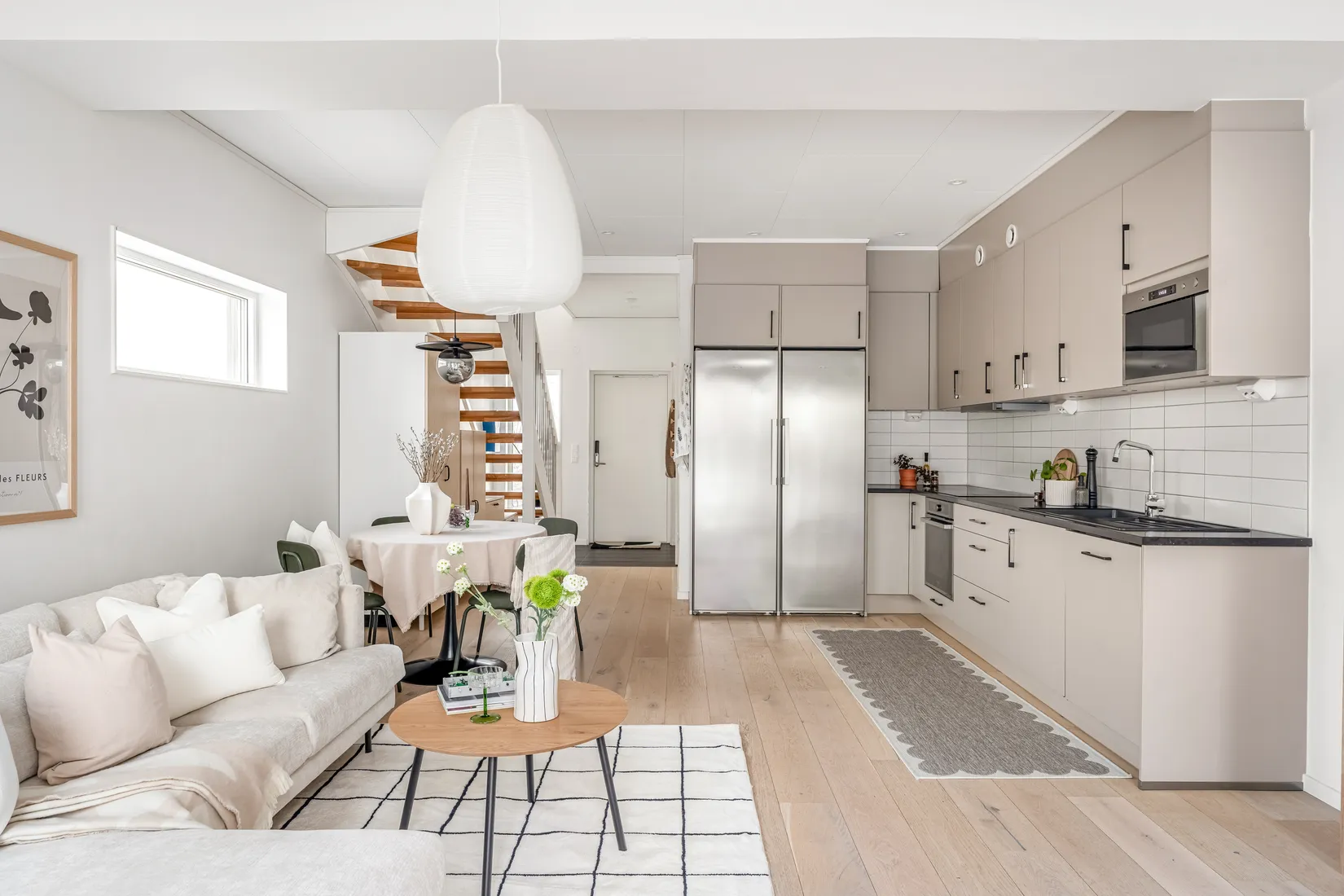 Bostadsrätt, Radhus, Almvägen 29E, Helenelund, Sollentuna