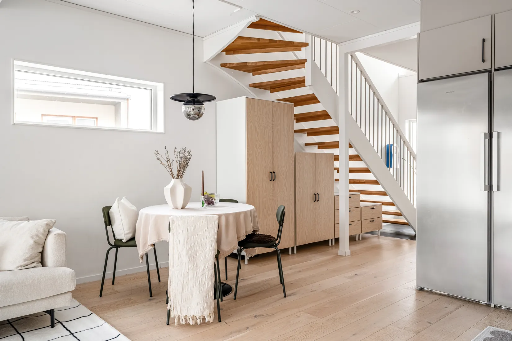 Bostadsrätt, Radhus, Almvägen 29E, Helenelund, Sollentuna