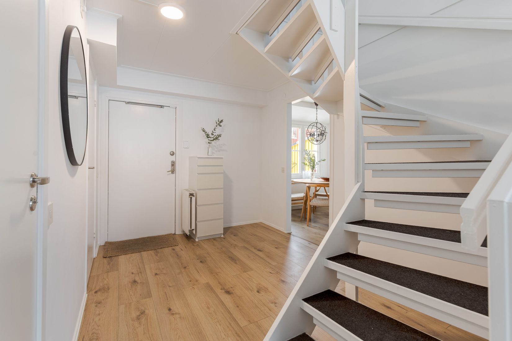 Radhus, Skördevägen 33, Åkers Styckebruk, Strängnäs