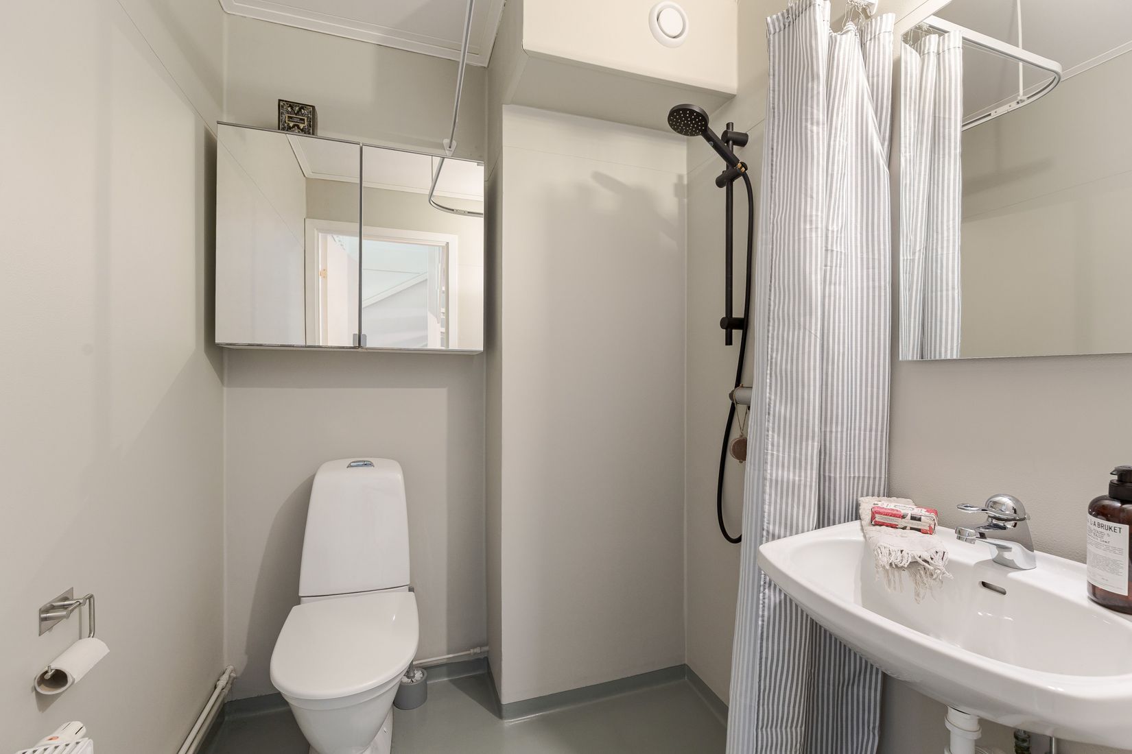 Radhus, Skördevägen 33, Åkers Styckebruk, Strängnäs