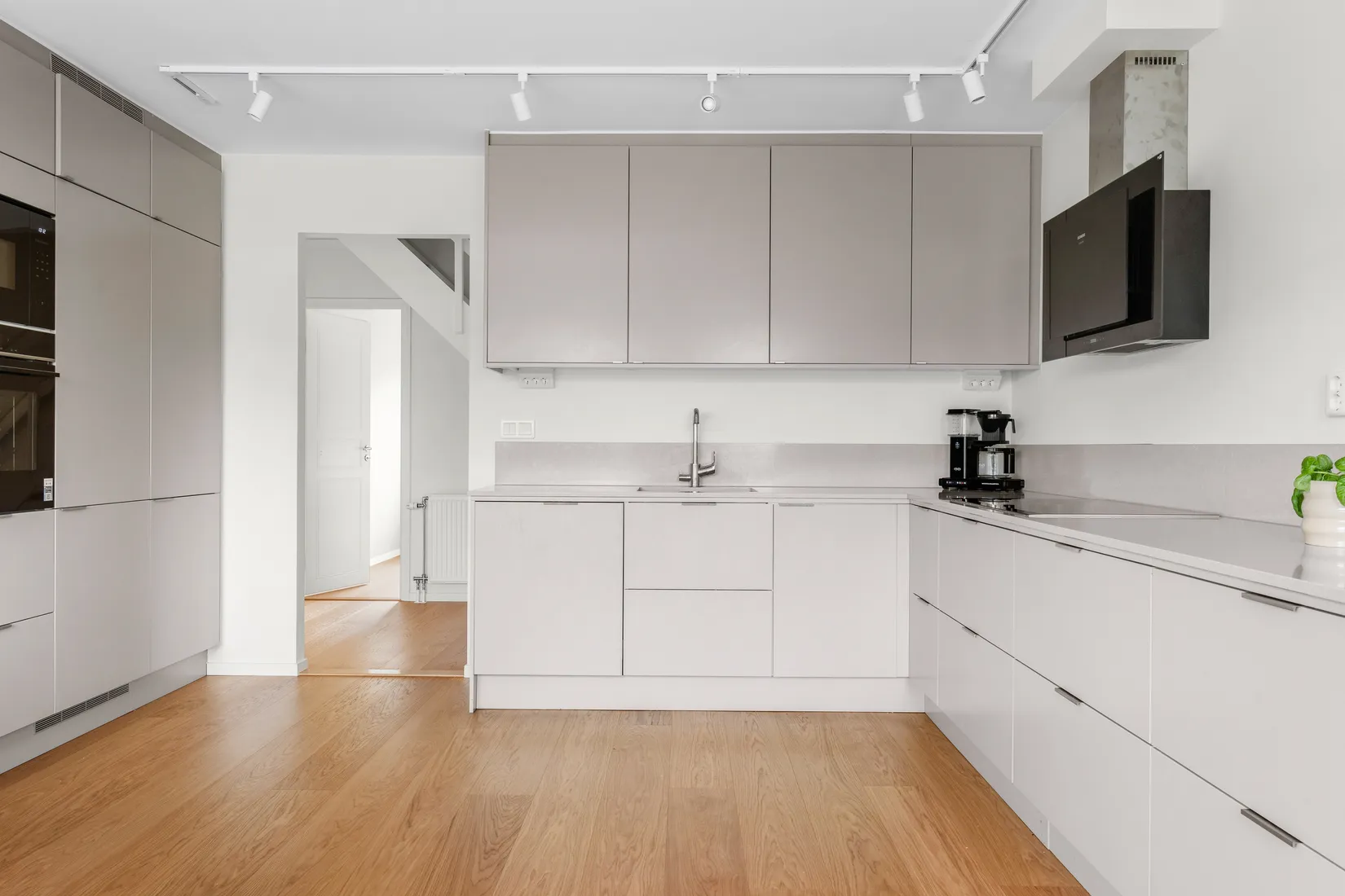 Villa, Radhus, Castorvägen 21, Skälby, Järfälla