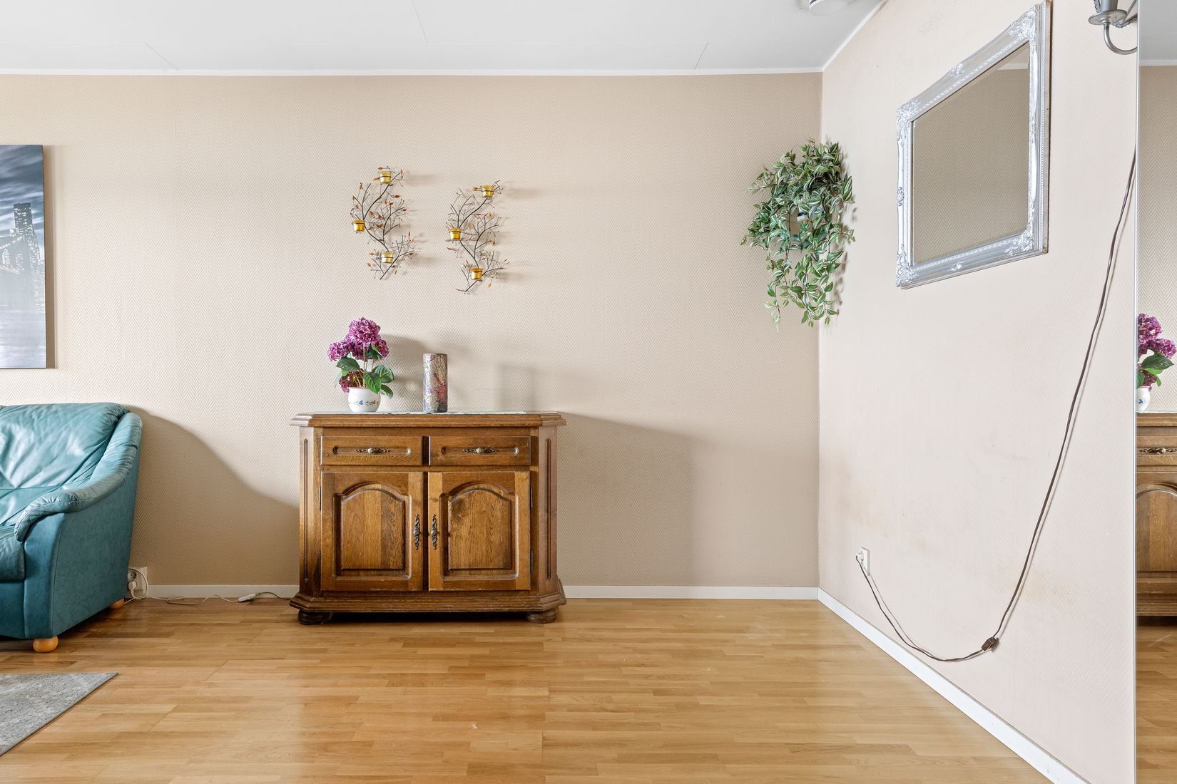 Bostadsrätt, Radhus, Lilla Hundens Gränd 24, Skälby, Järfälla