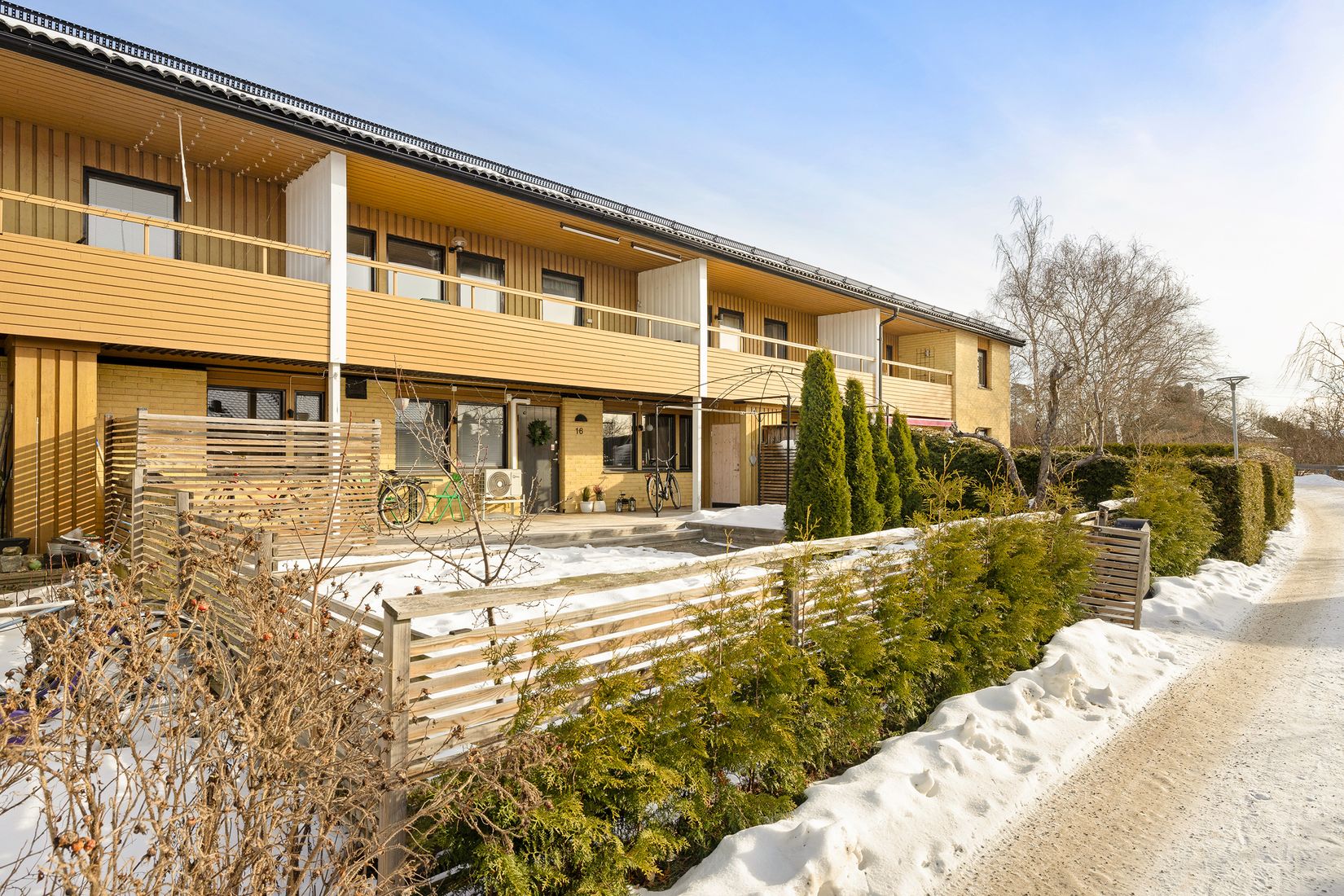 Bostadsrätt, Radhus, Lilla Hundens Gränd 24, Skälby, Järfälla