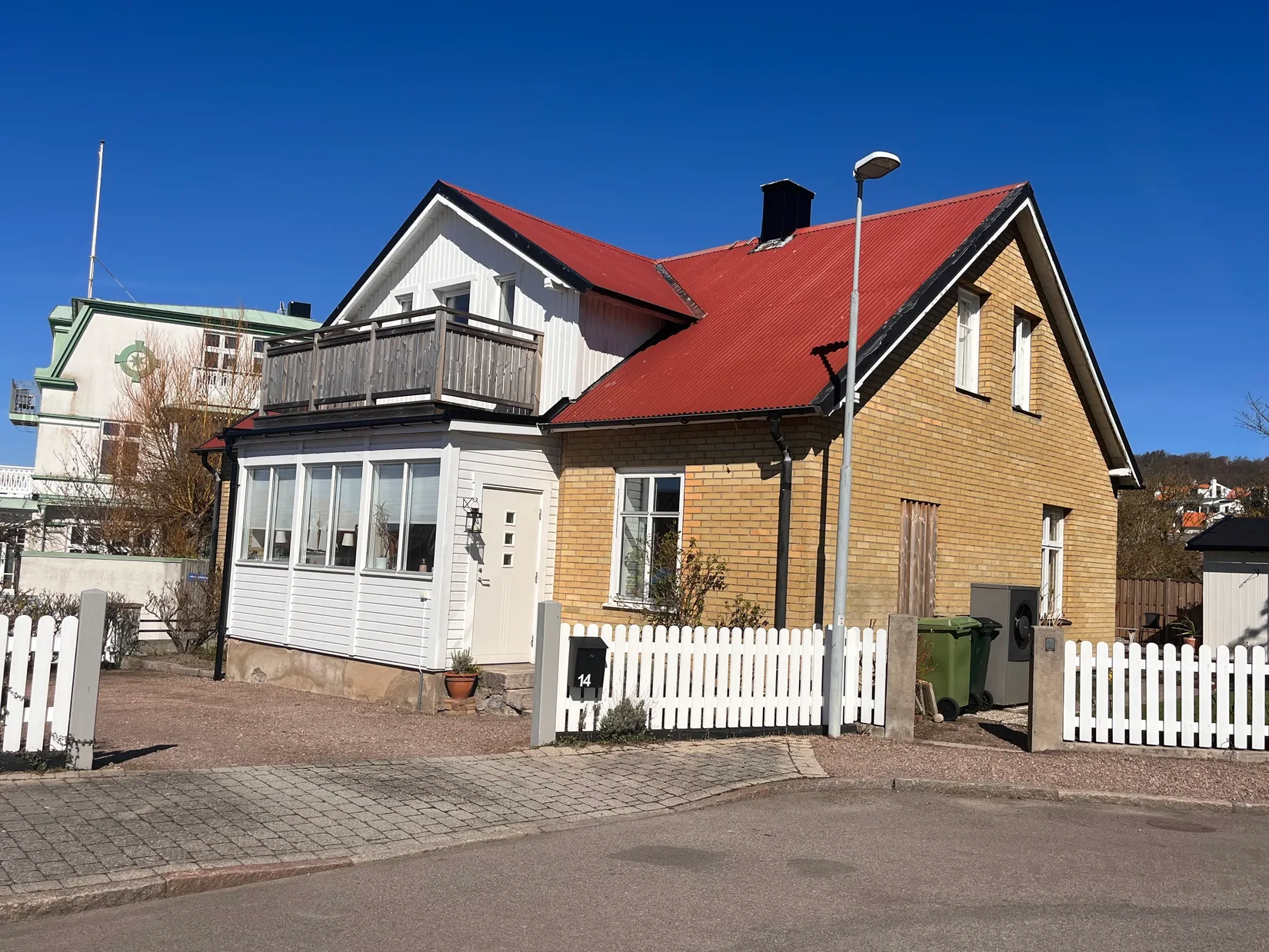 Villa, Möllelägevägen 14, Mölle granne med hamnen, Höganäs