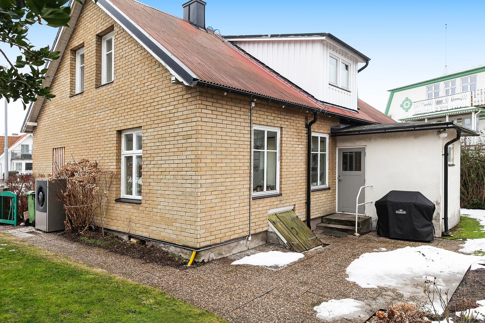 Villa, Möllelägevägen 14, Mölle granne med hamnen, Höganäs