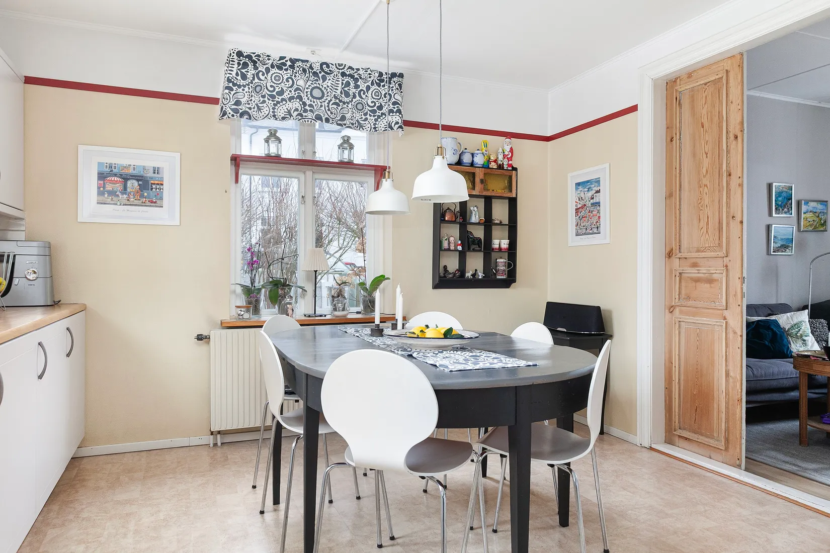 Villa, Möllelägevägen 14, Mölle granne med hamnen, Höganäs