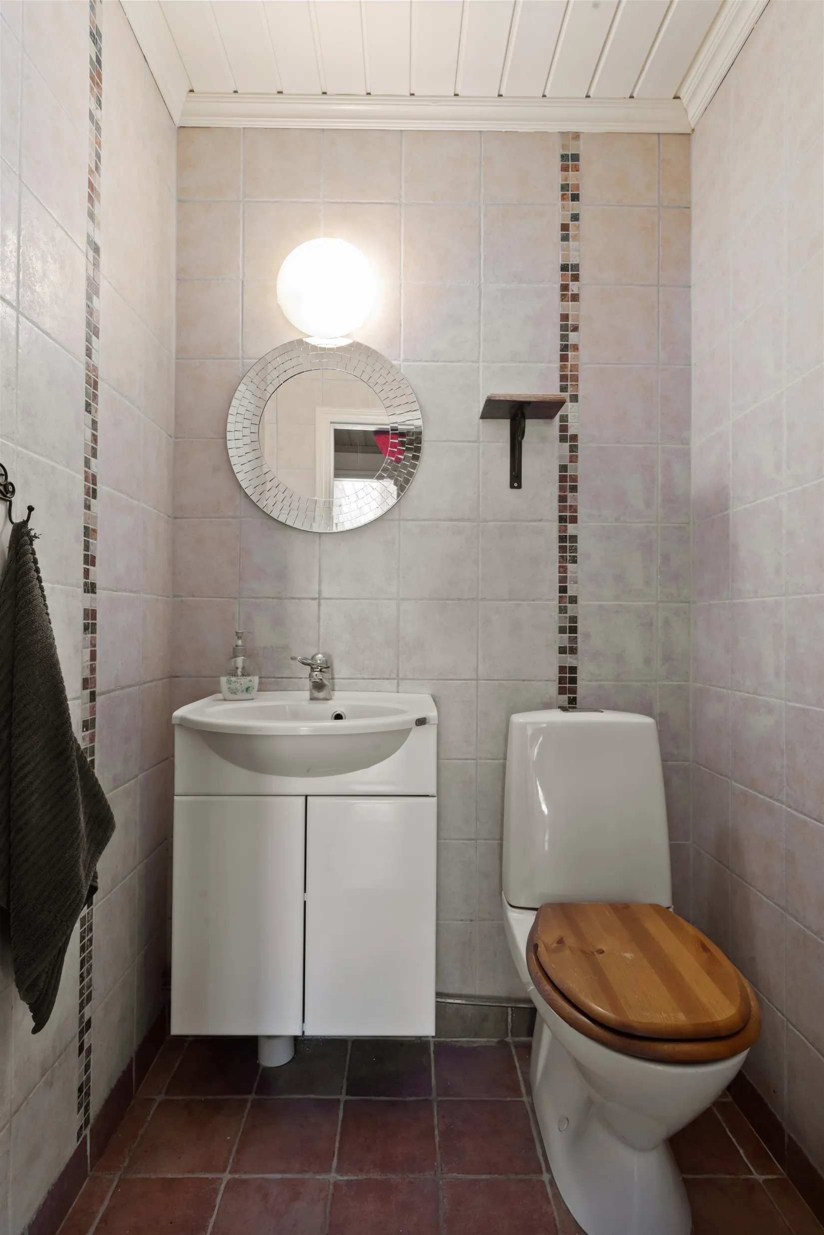 Villa, Vetevägen 13, Älmsta centralt, Norrtälje