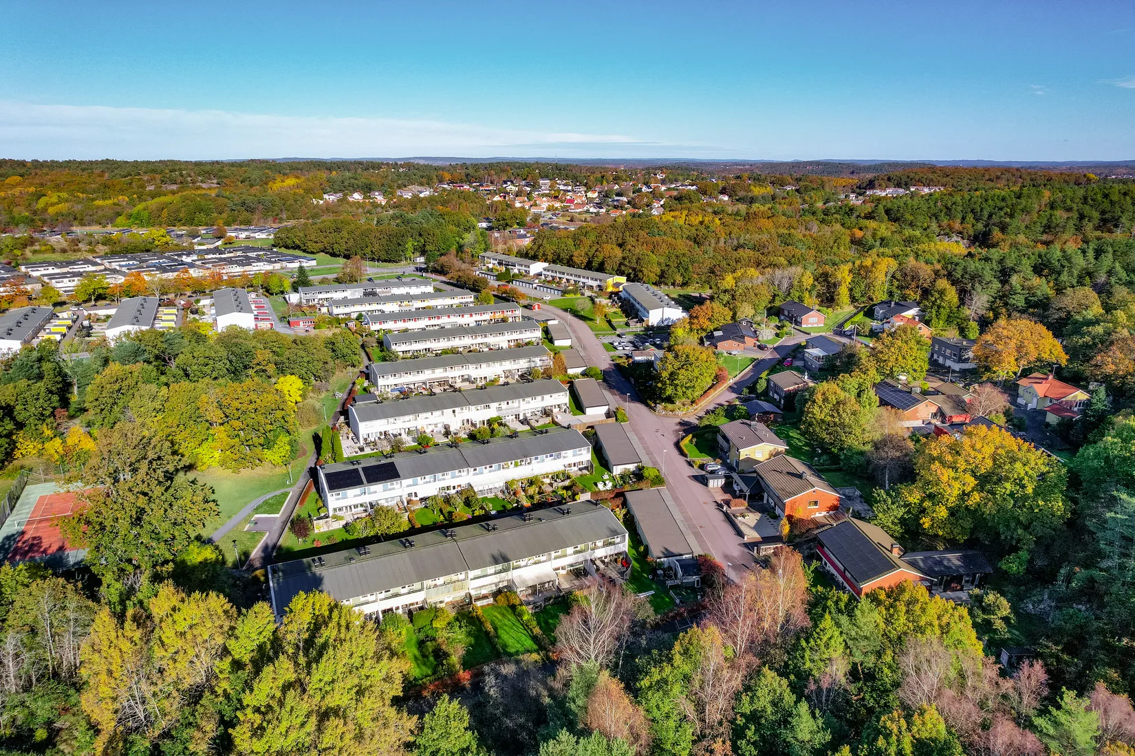 Villa, Radhus, Rödklövern 5C, Torslanda - Centrum, Göteborg