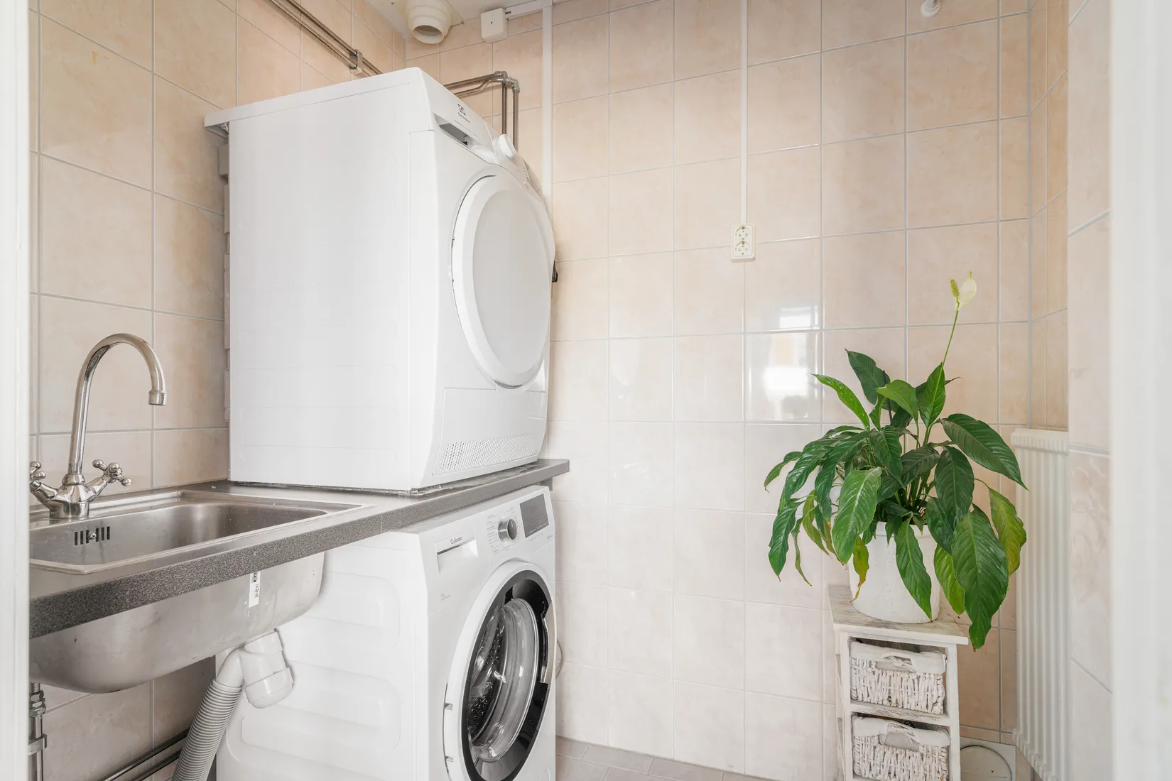 Villa, Radhus, Rödklövern 5C, Torslanda - Centrum, Göteborg