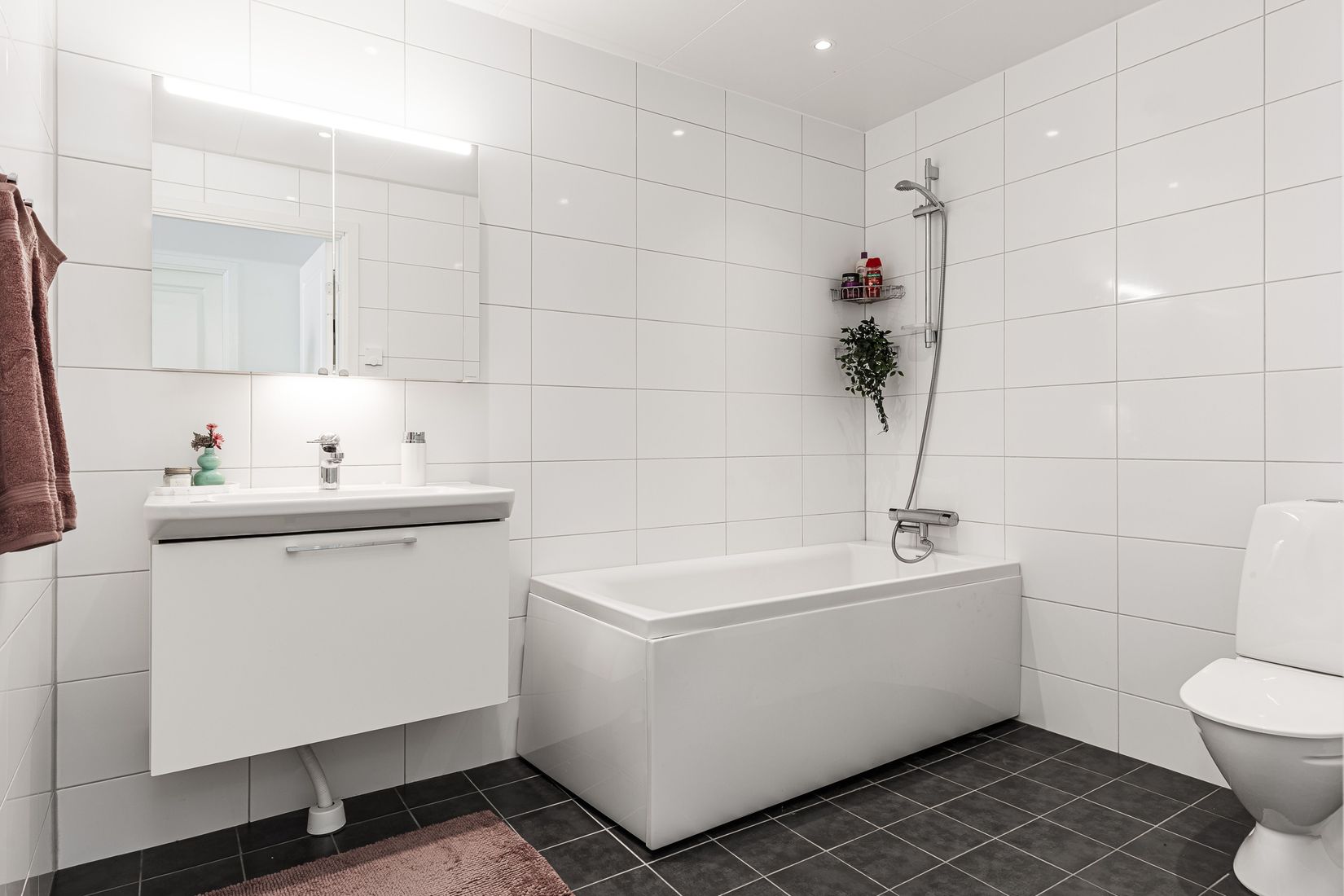 Villa, Basfiolvägen 16, Dals Ängar , Falkenberg