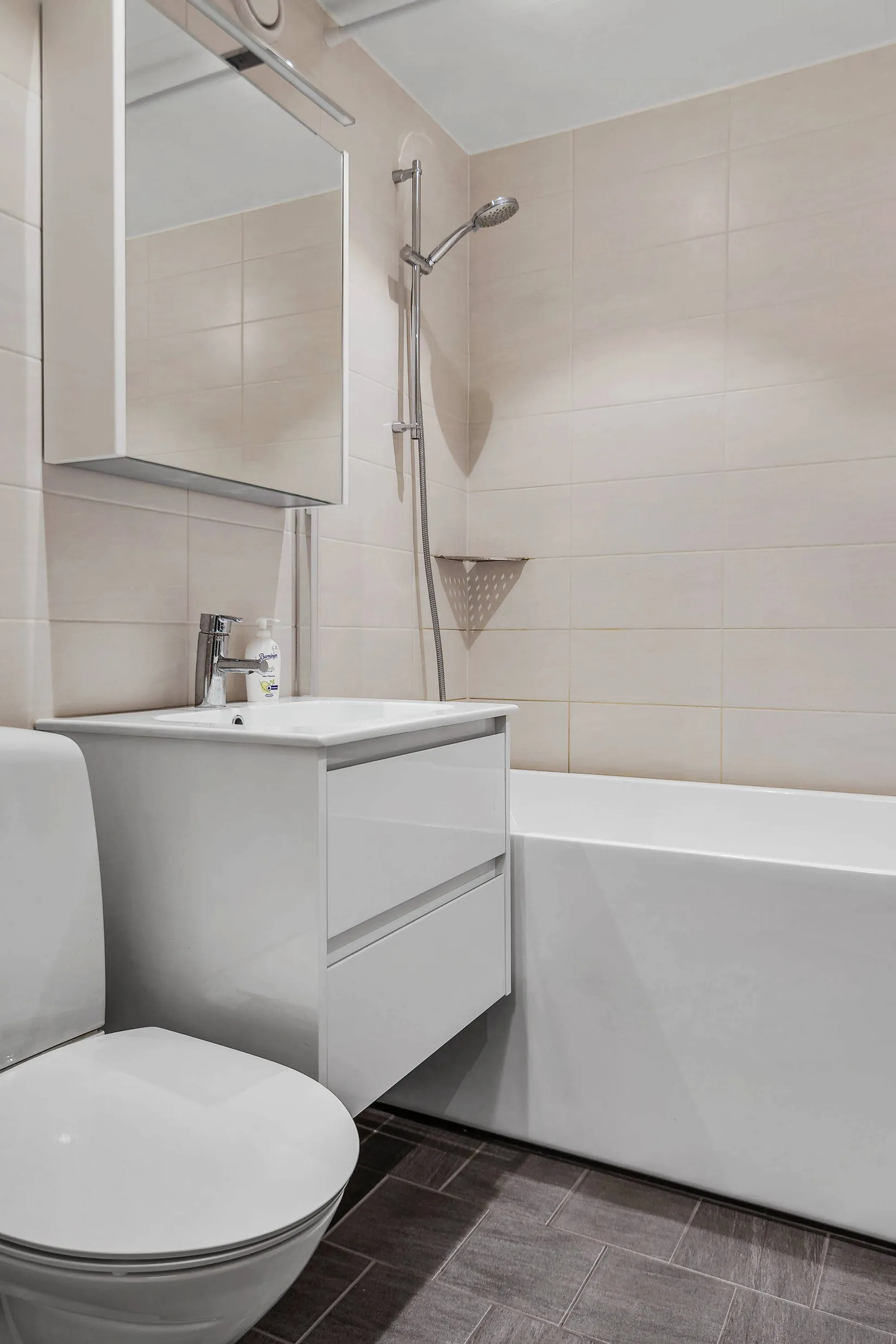 Bostadsrätt, Halvors väg 155, Halvorstorp, Trollhättan