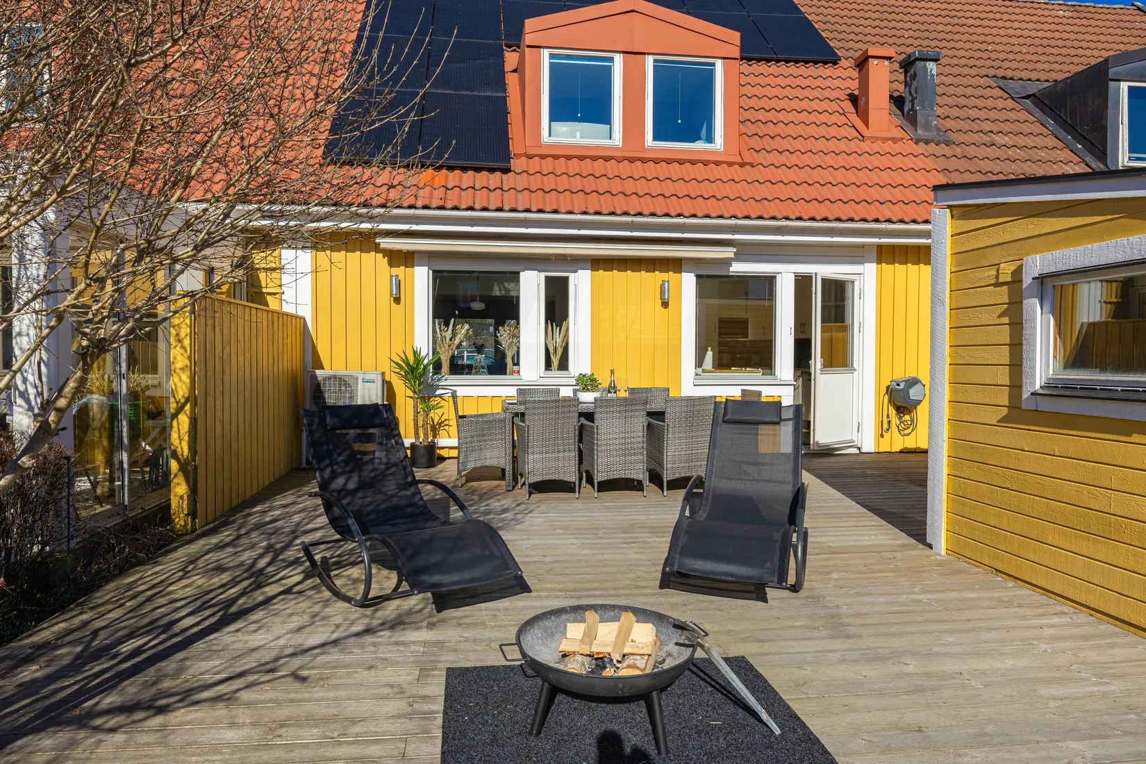 Villa, Radhus, Vattenmåravägen 69, Sjukyrkoberget, Upplands Väsby