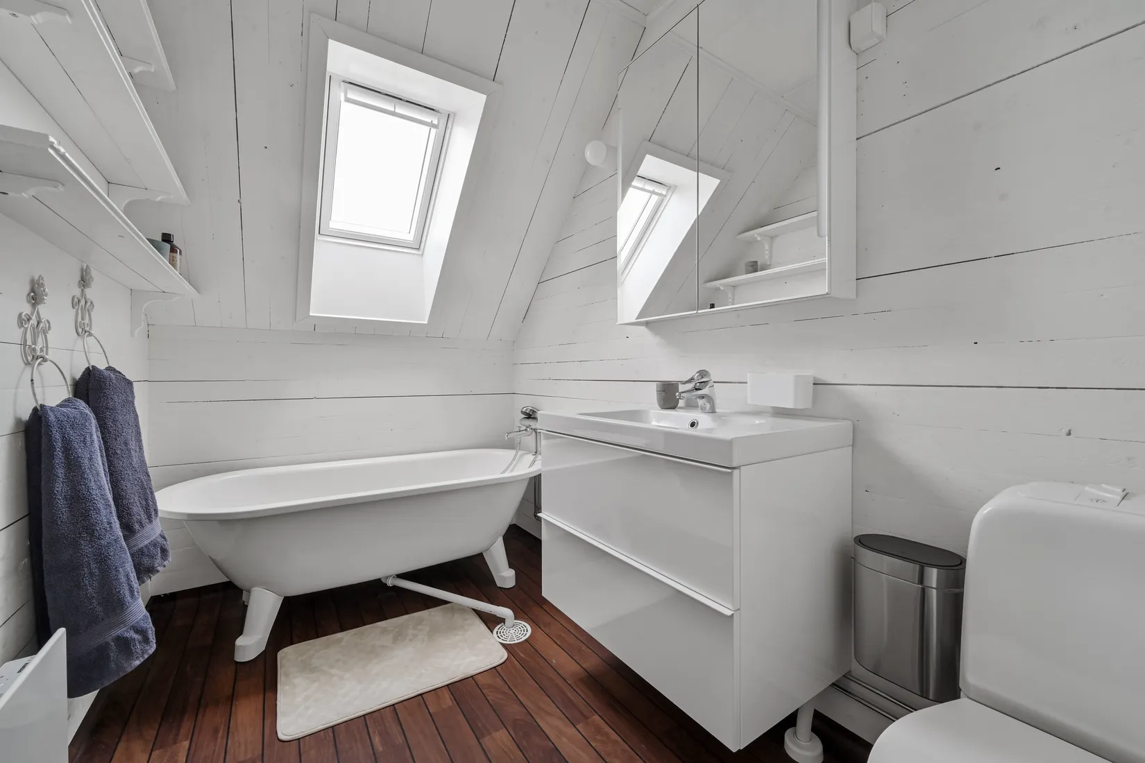 Villa, Radhus, Vattenmåravägen 69, Sjukyrkoberget, Upplands Väsby