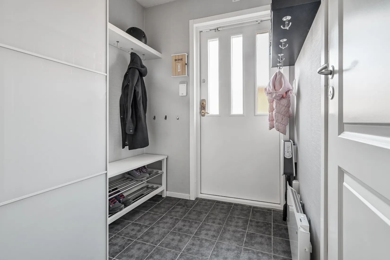 Villa, Radhus, Vattenmåravägen 69, Sjukyrkoberget, Upplands Väsby