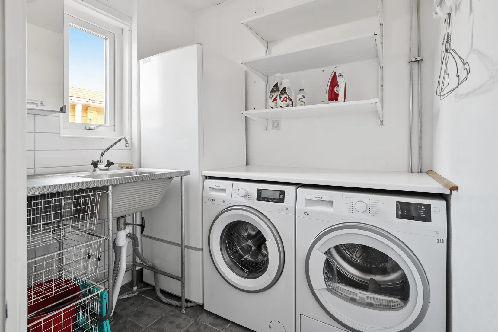 Villa, Radhus, Vattenmåravägen 69, Sjukyrkoberget, Upplands Väsby