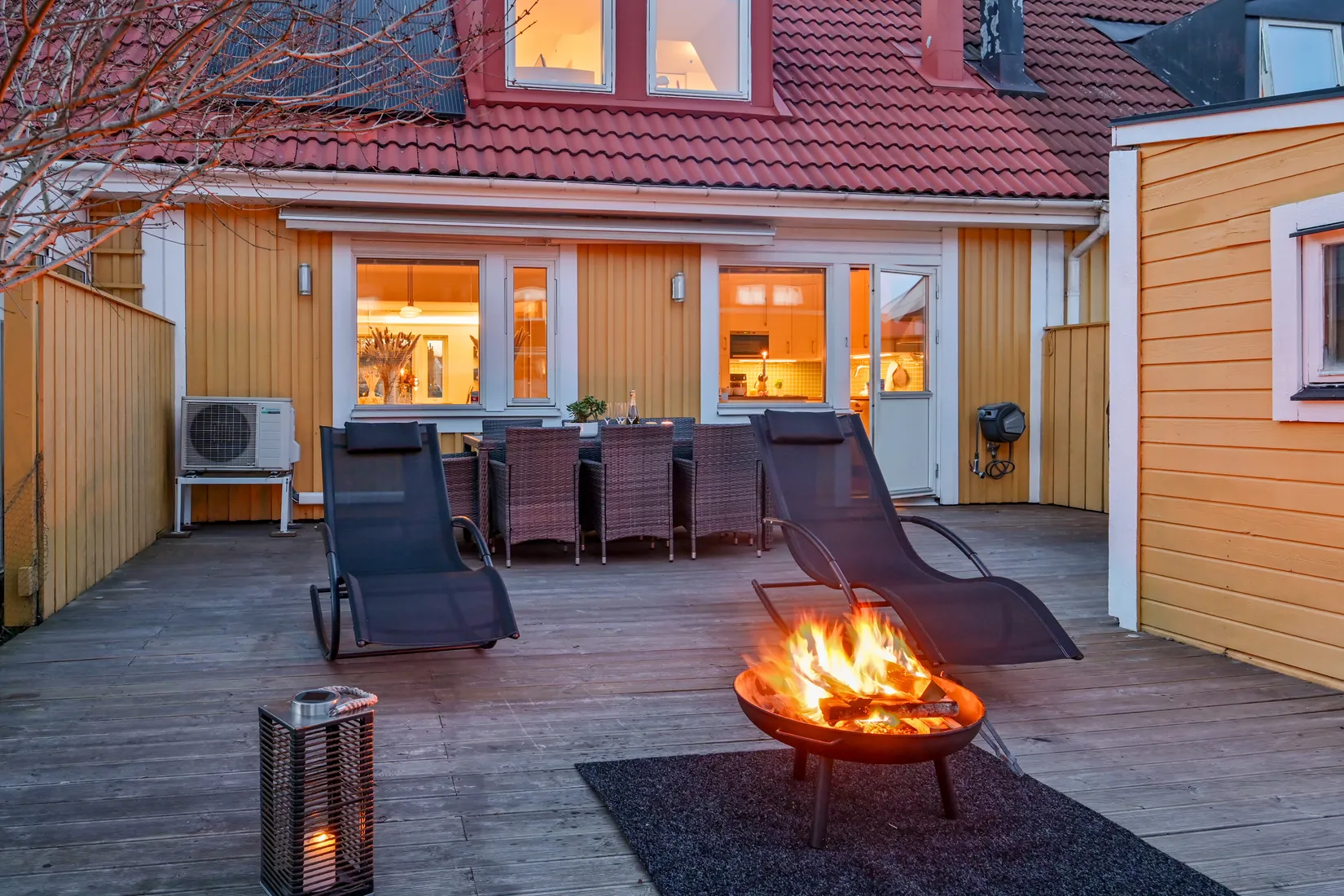 Villa, Radhus, Vattenmåravägen 69, Sjukyrkoberget, Upplands Väsby