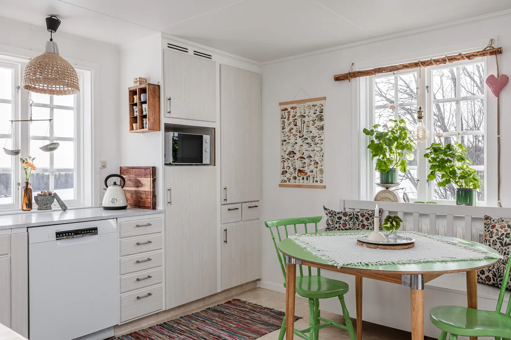 Villa, Hällne 237, Oviken, Berg